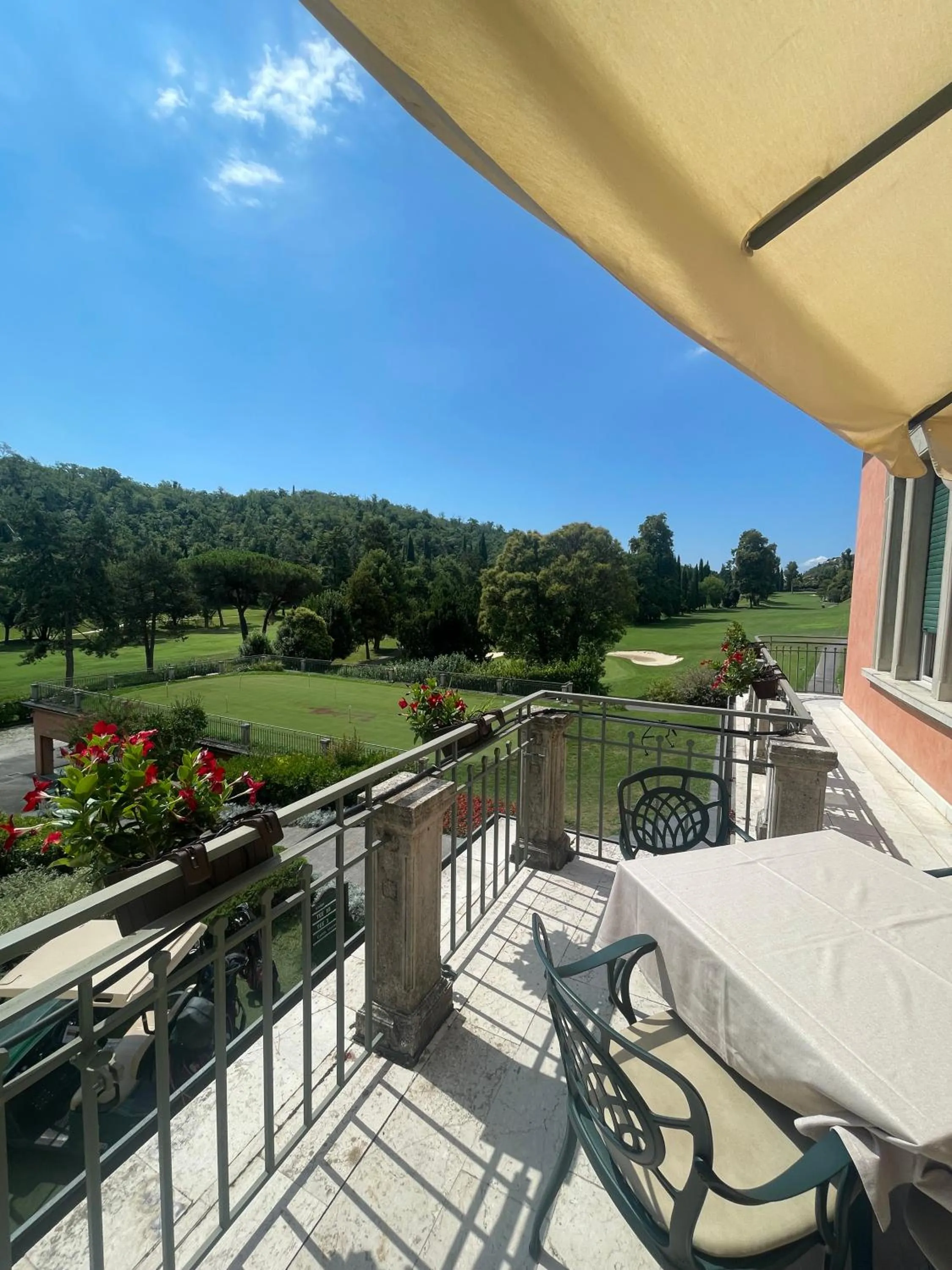 Restaurant/places to eat in Apartments Golf Bogliaco