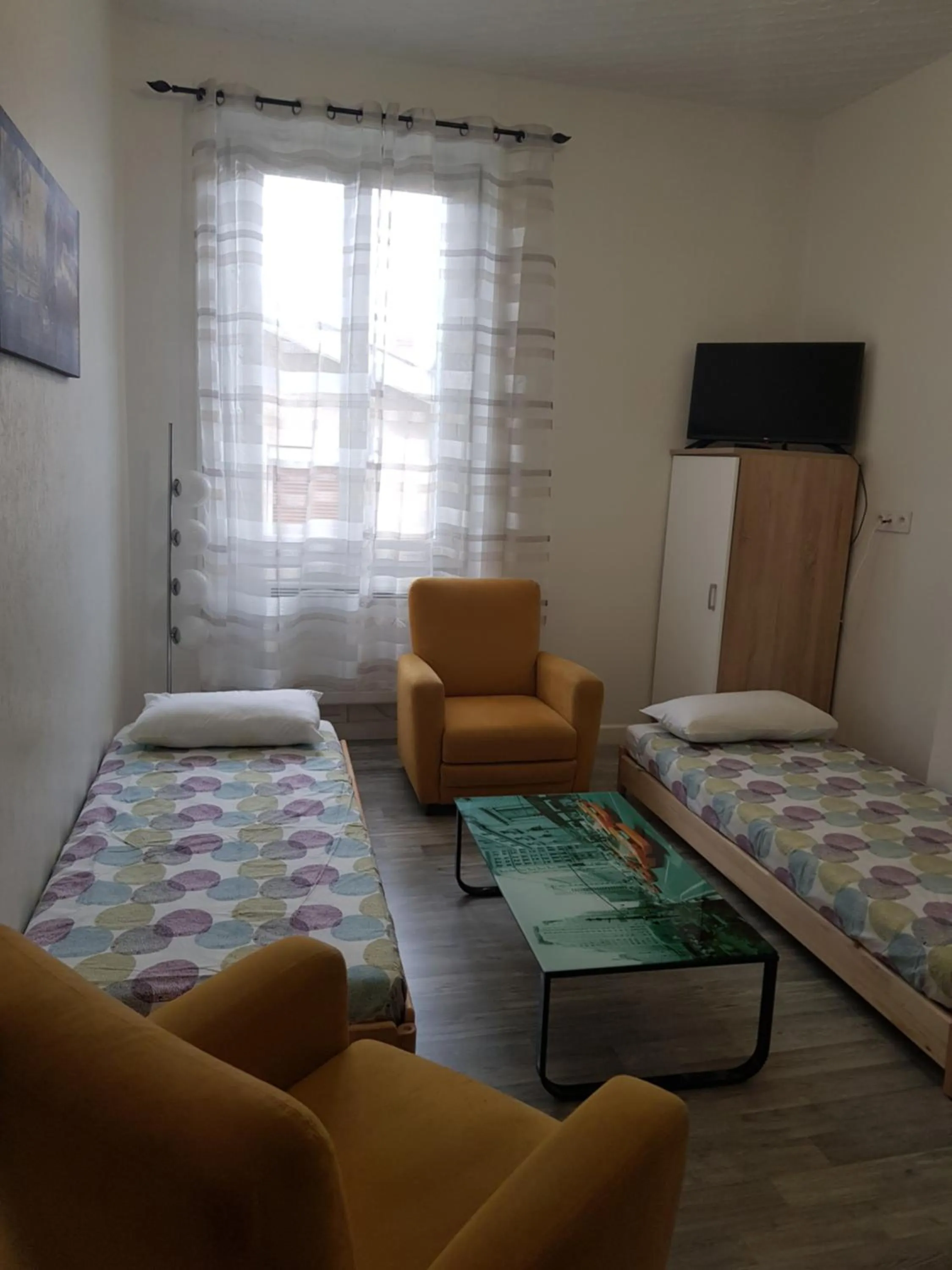 Bed in Appart hotel sathonay rillieux Lyon