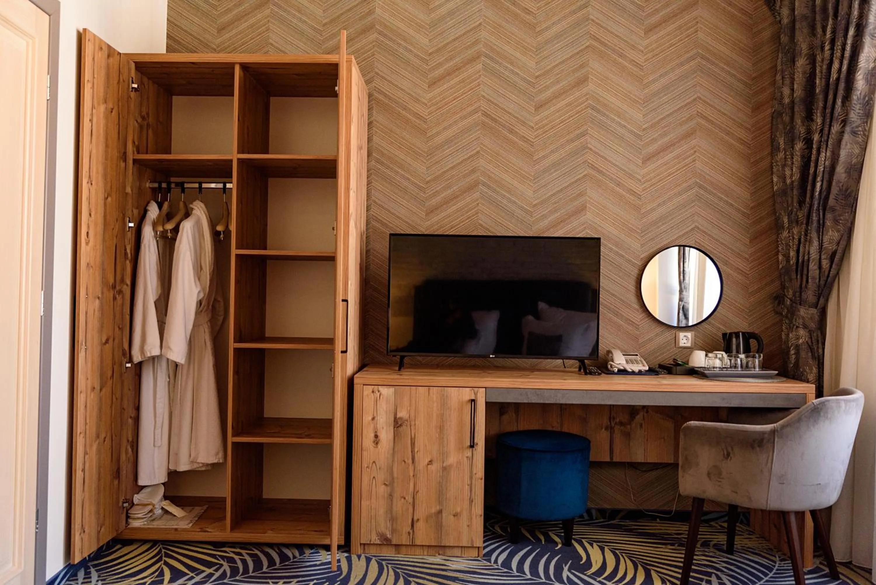 TV and multimedia in ART Hotel