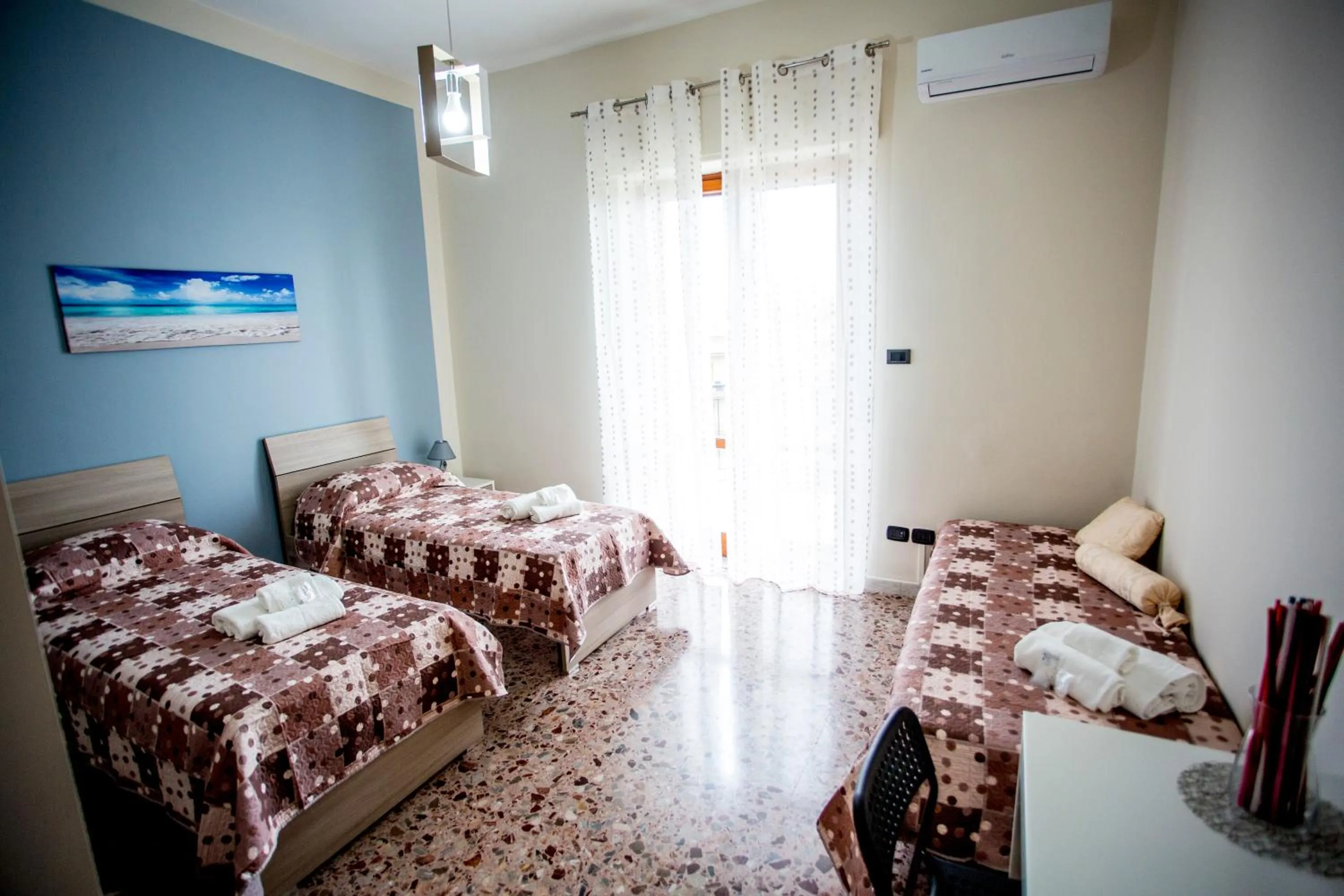 Photo of the whole room, Bed in B&B L'Aurora CAPUA