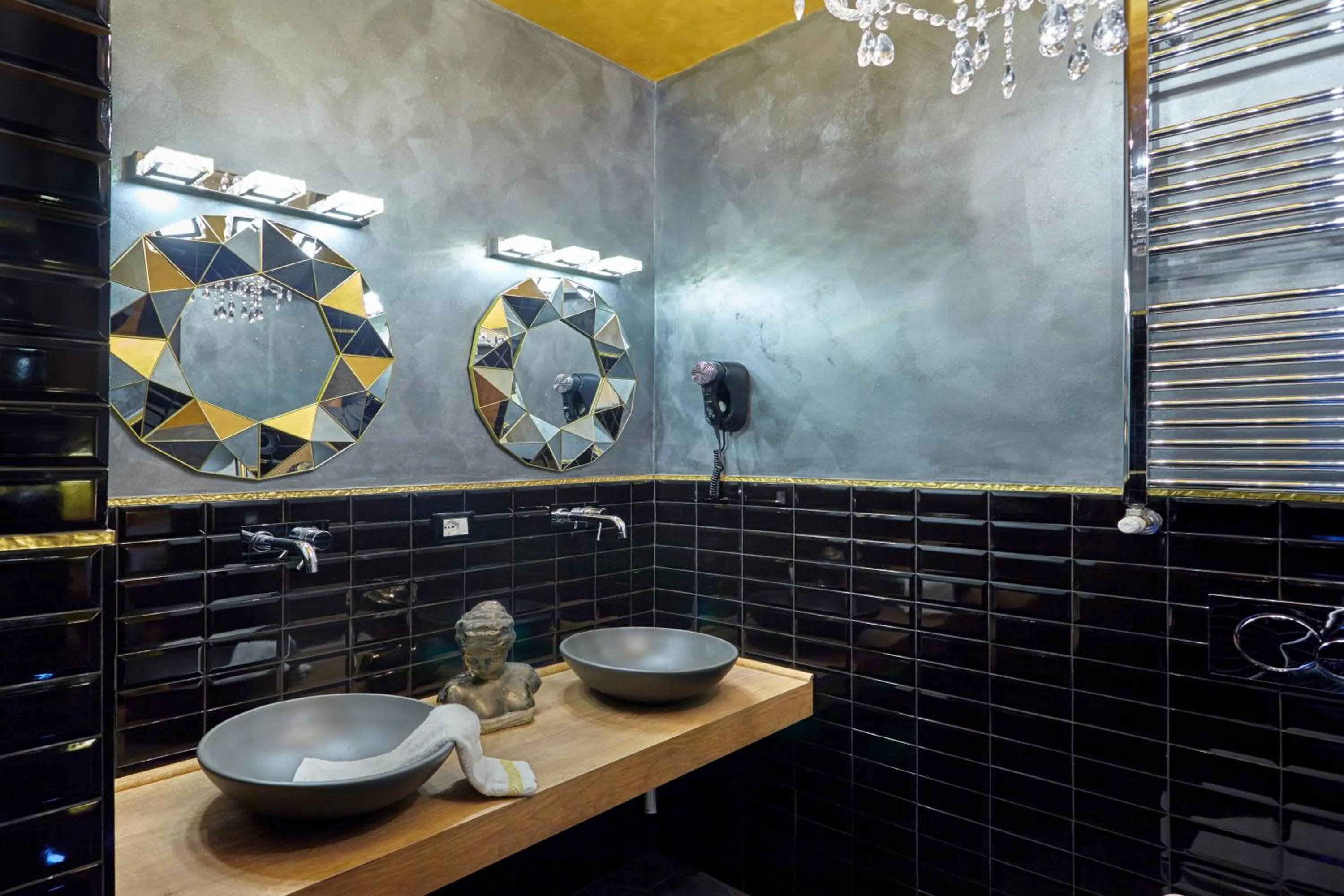 Bathroom in Palazzo di Alcina - Residenza d'Epoca - Luxury Rooms -