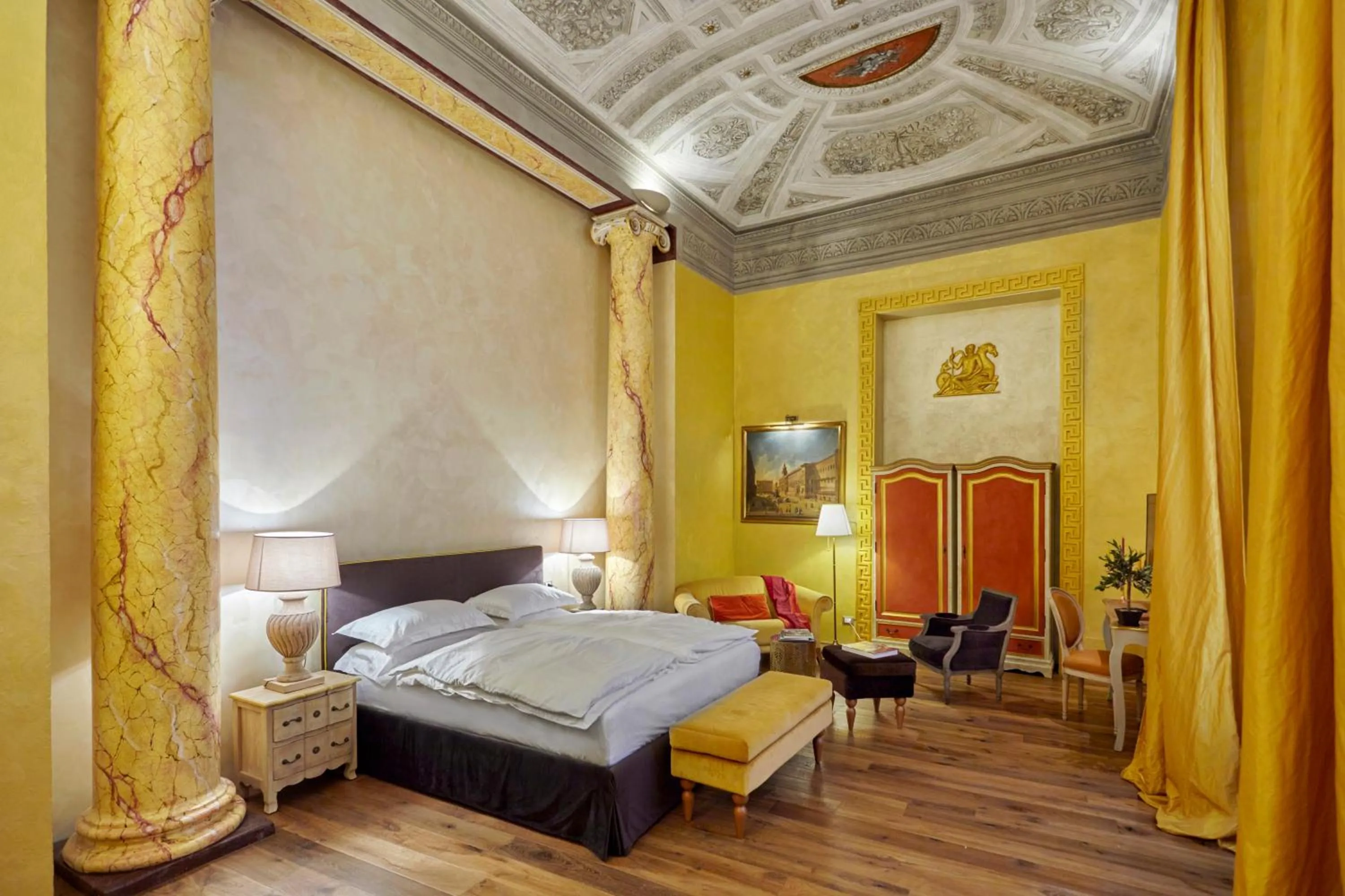 Bed in Palazzo di Alcina - Residenza d'Epoca - Luxury Rooms -