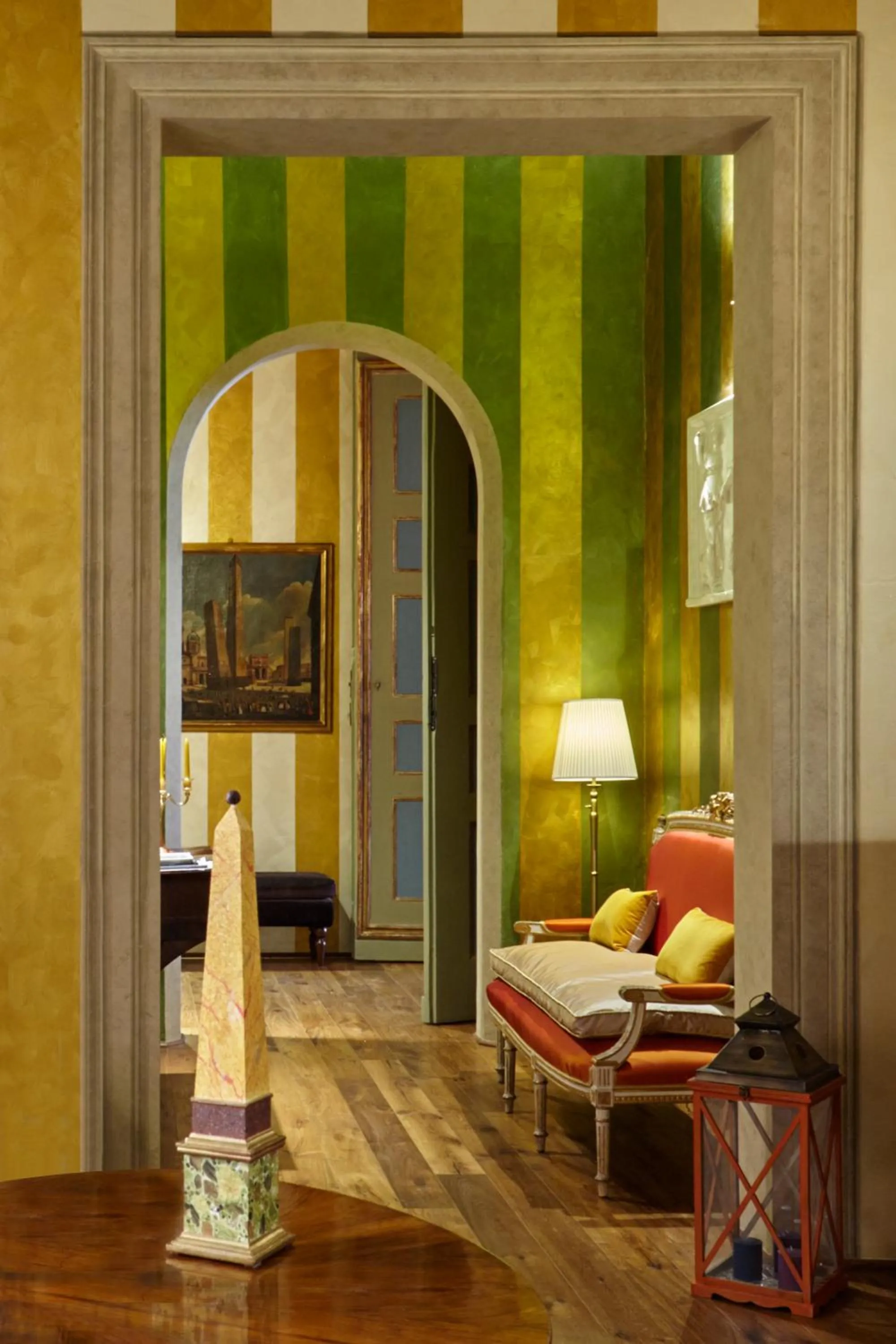Living room, Bed in Palazzo di Alcina - Residenza d'Epoca - Luxury Rooms -