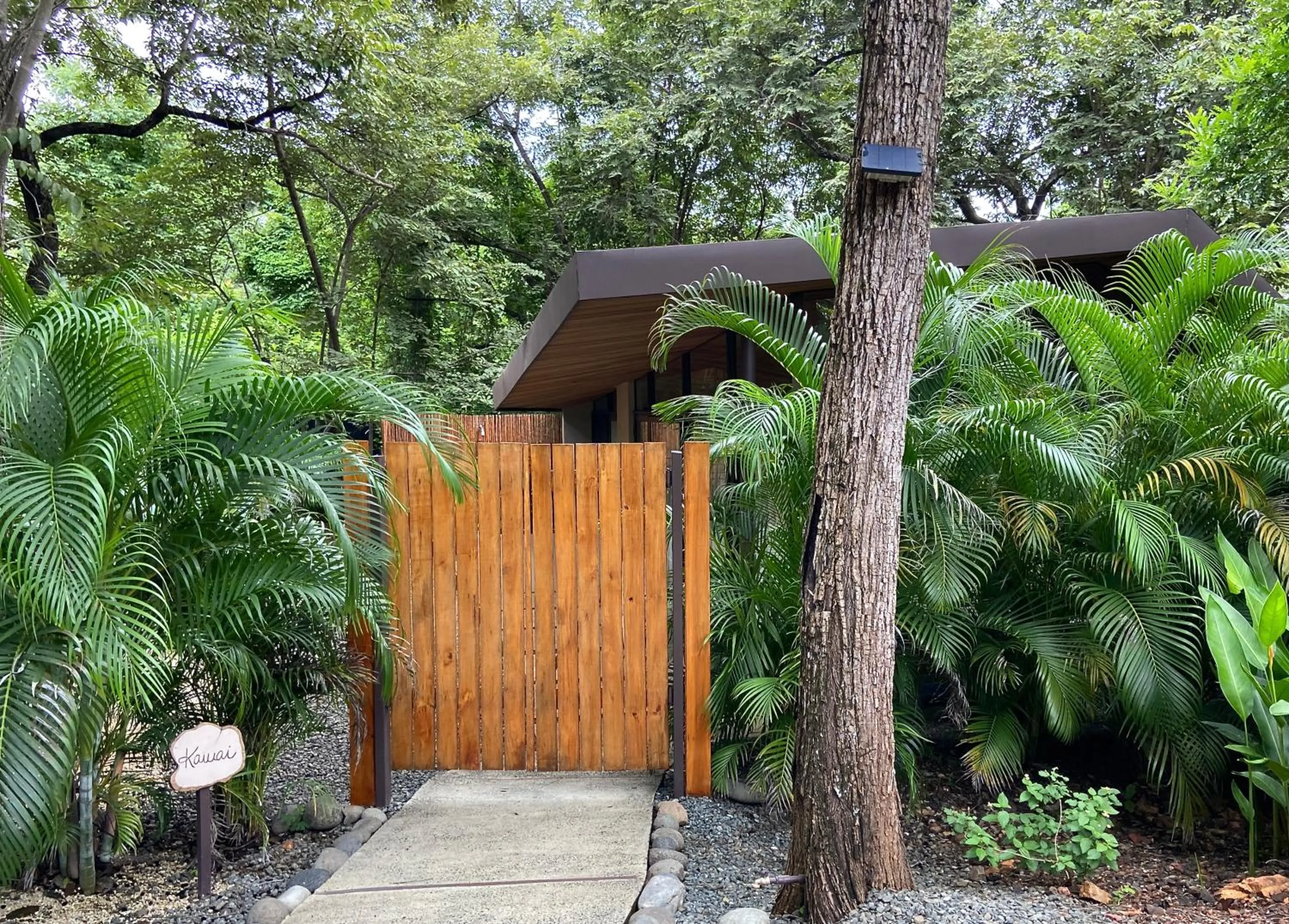 Facade/entrance in Villas Kalei