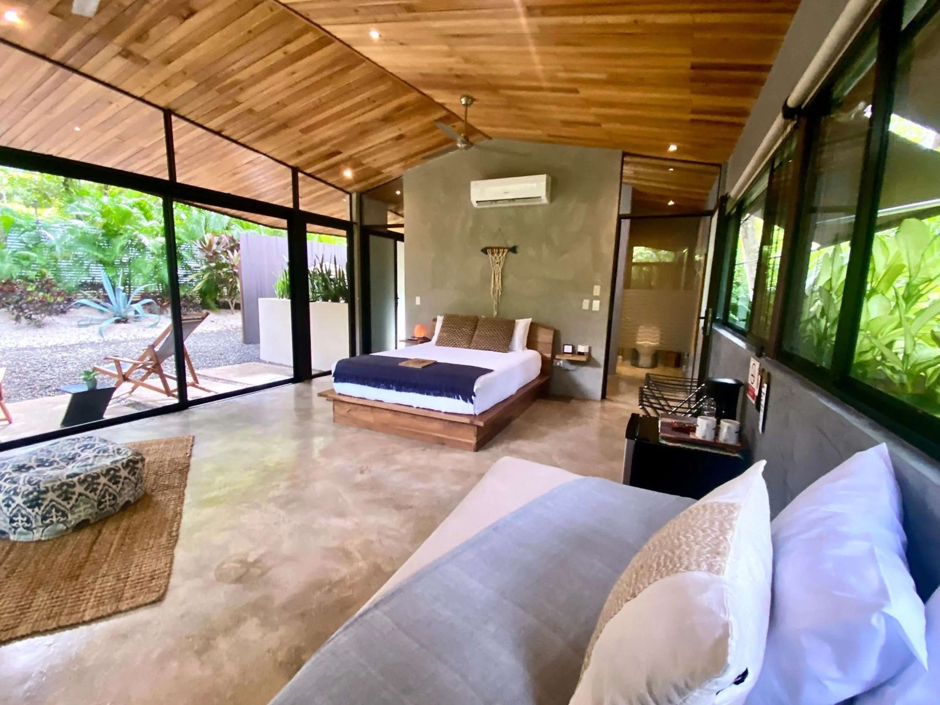 Balcony/Terrace, Bed in Villas Kalei