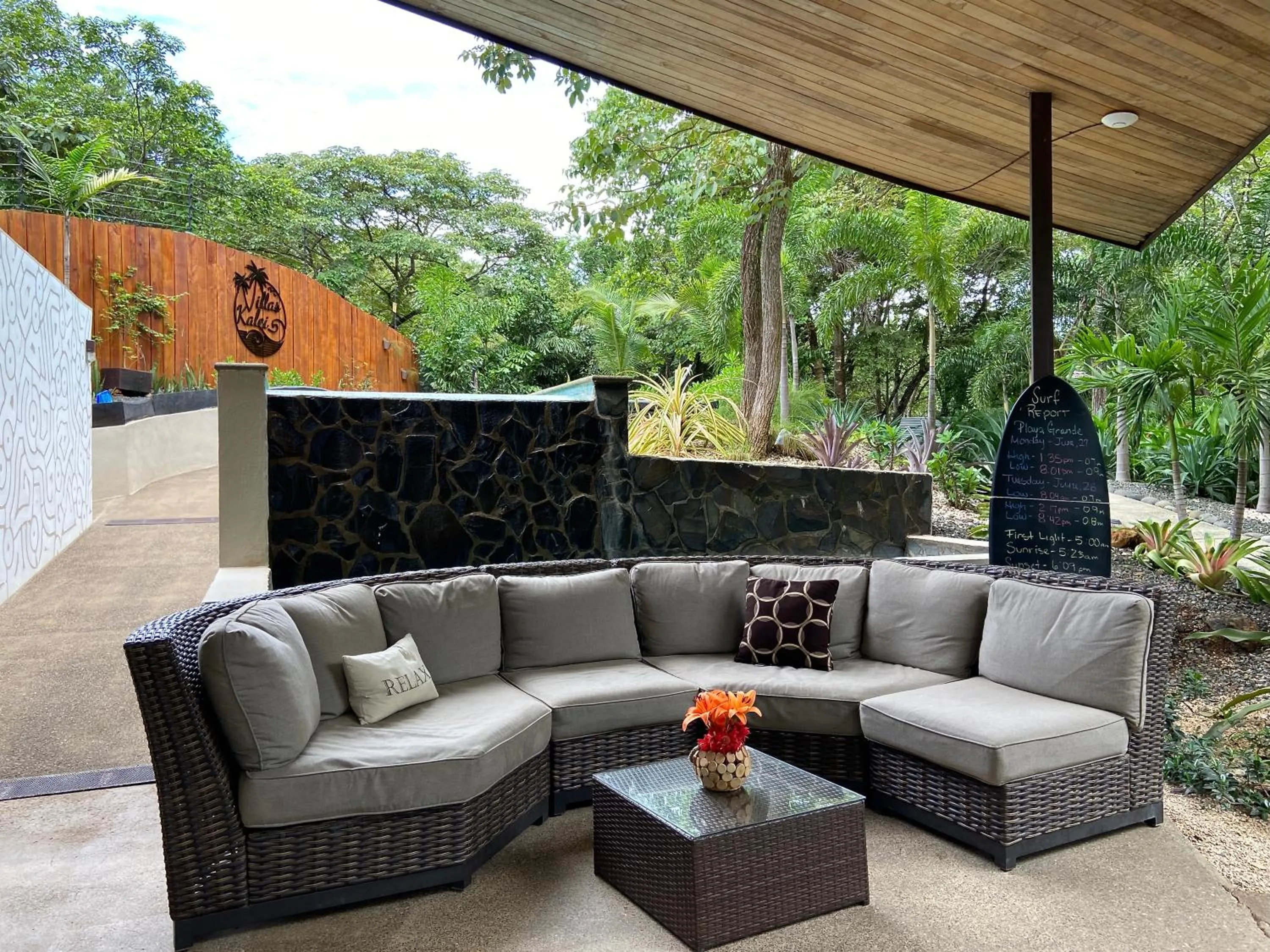 Seating area in Villas Kalei