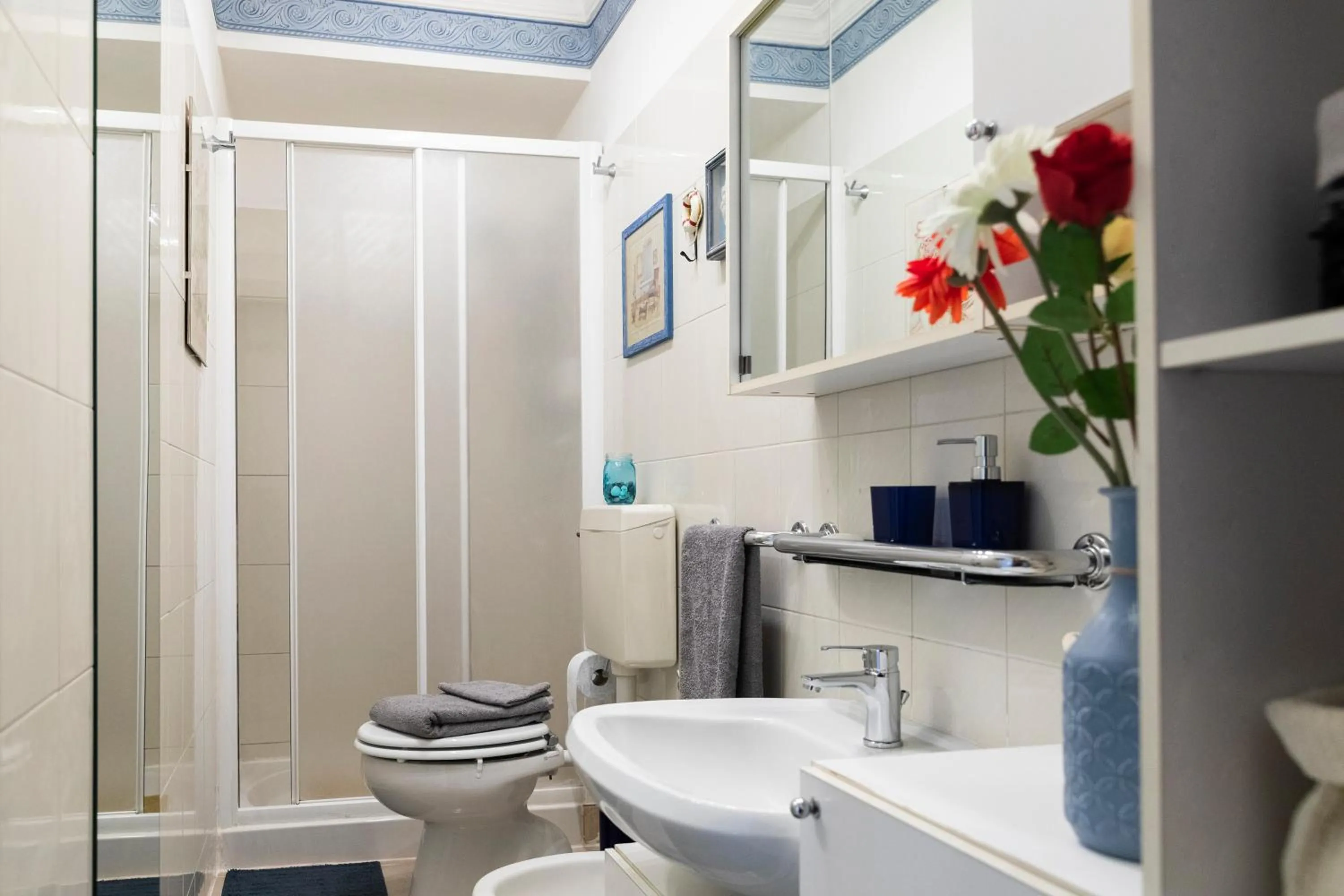 Bathroom in Smart Apartment - Milan Downtown