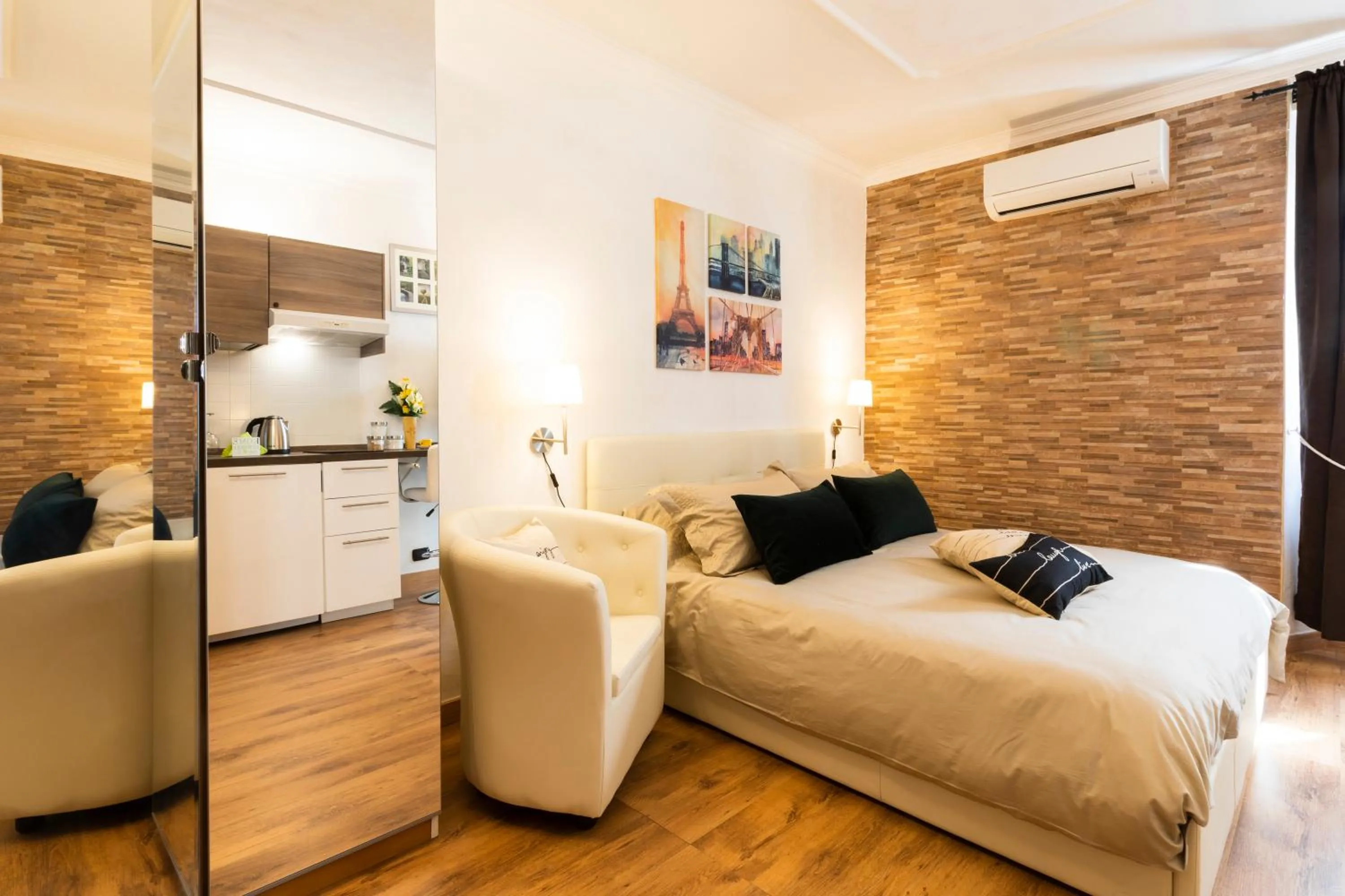 Bed in Smart Apartment - Milan Downtown