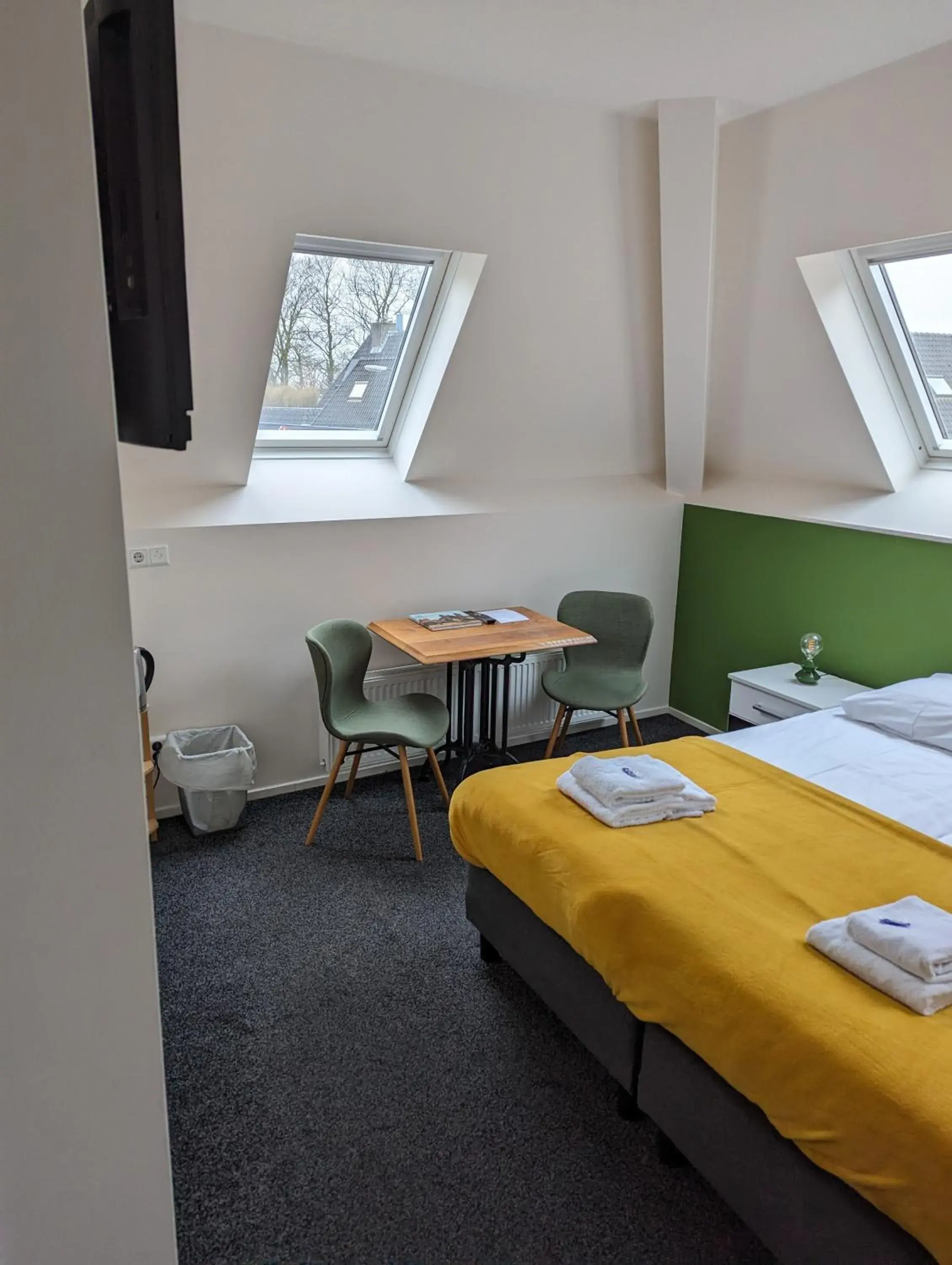 Comfort Double Room - single occupancy in 1851 Bar - Hotel - Cinema Comfort Double Room - single occupancy in 1851 Bar - Hotel - Cinema