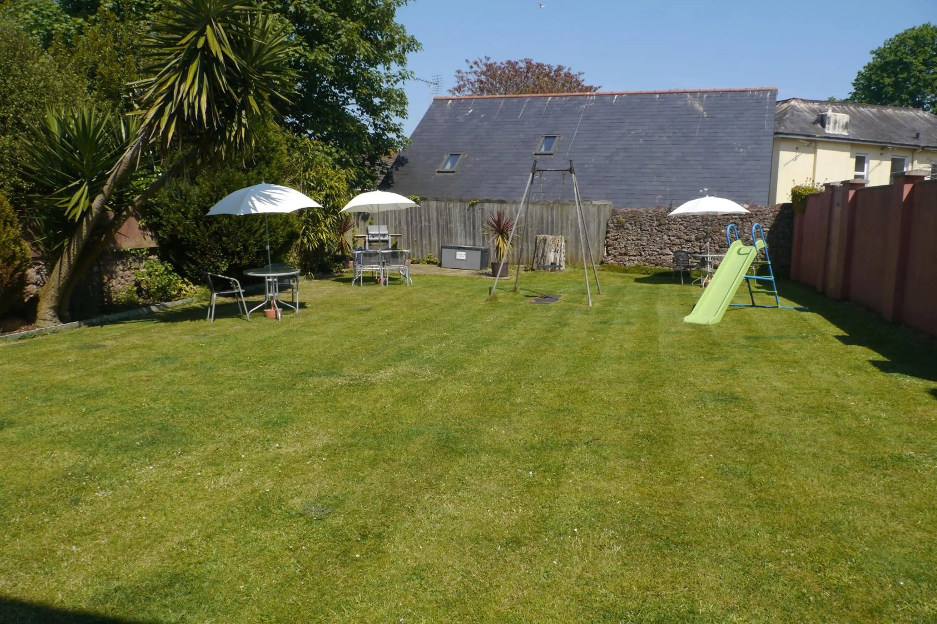 Property building in Broadshade Holiday Apartments