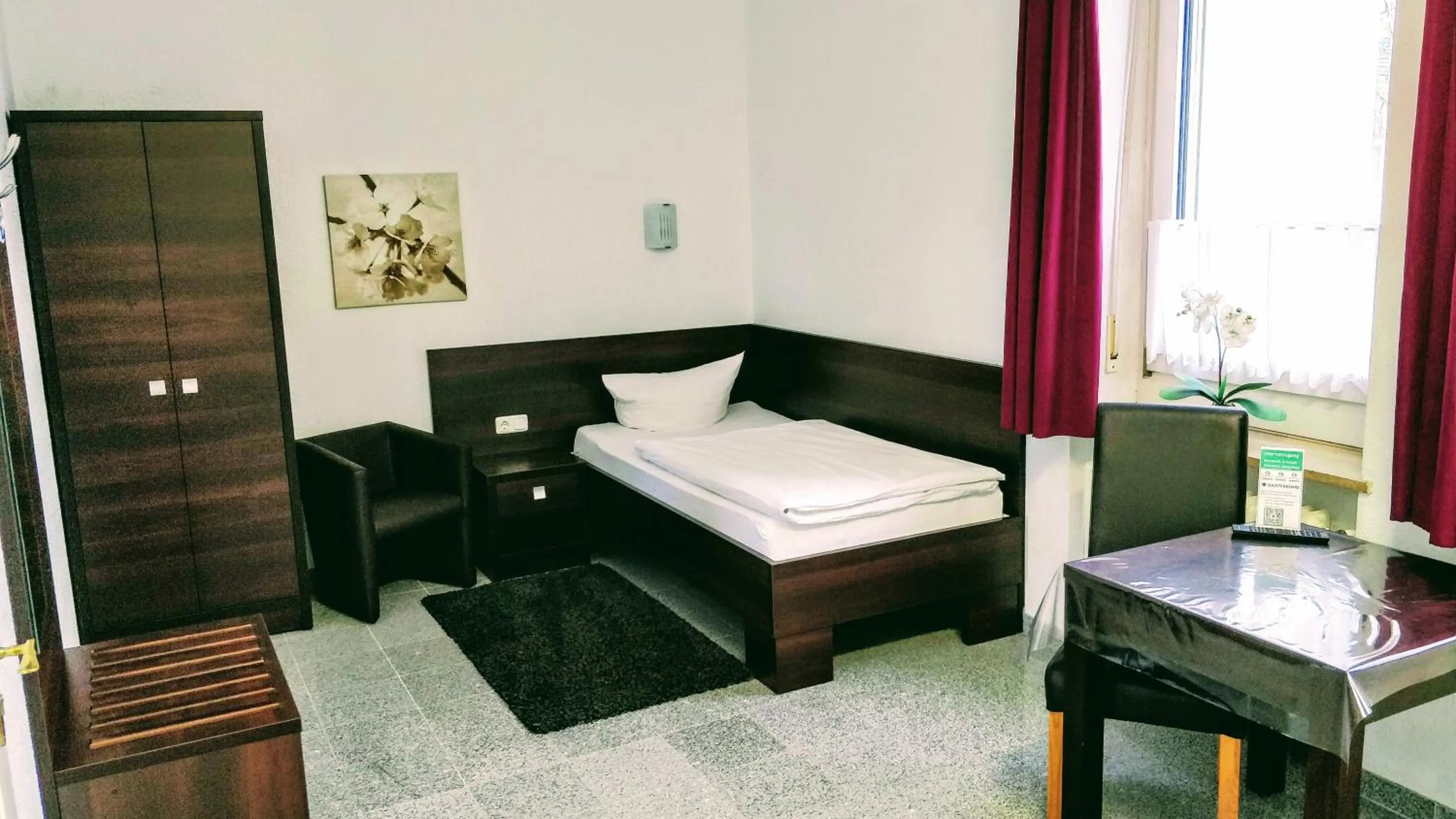 bunk bed, Bed in Boardinghouse - Stadtvilla Budget