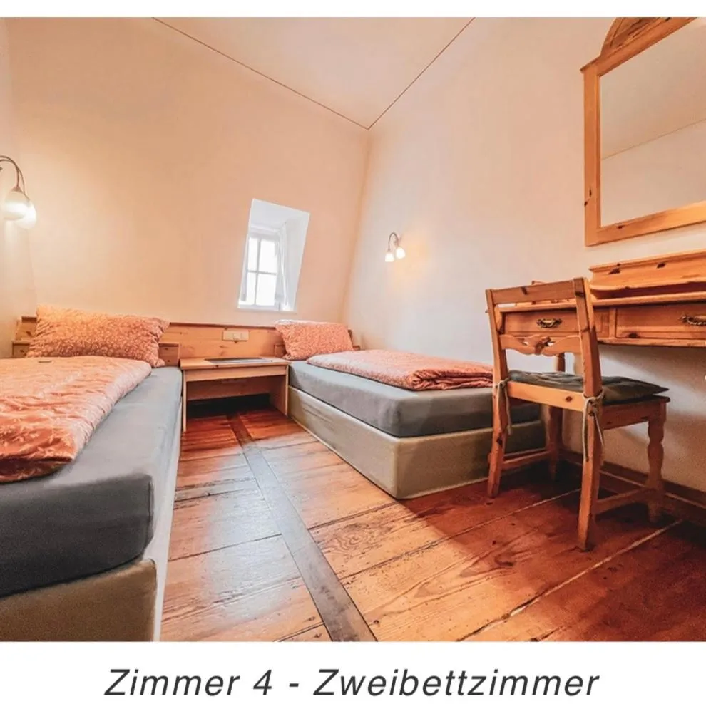Bed in Hotel Weinstube am Markt