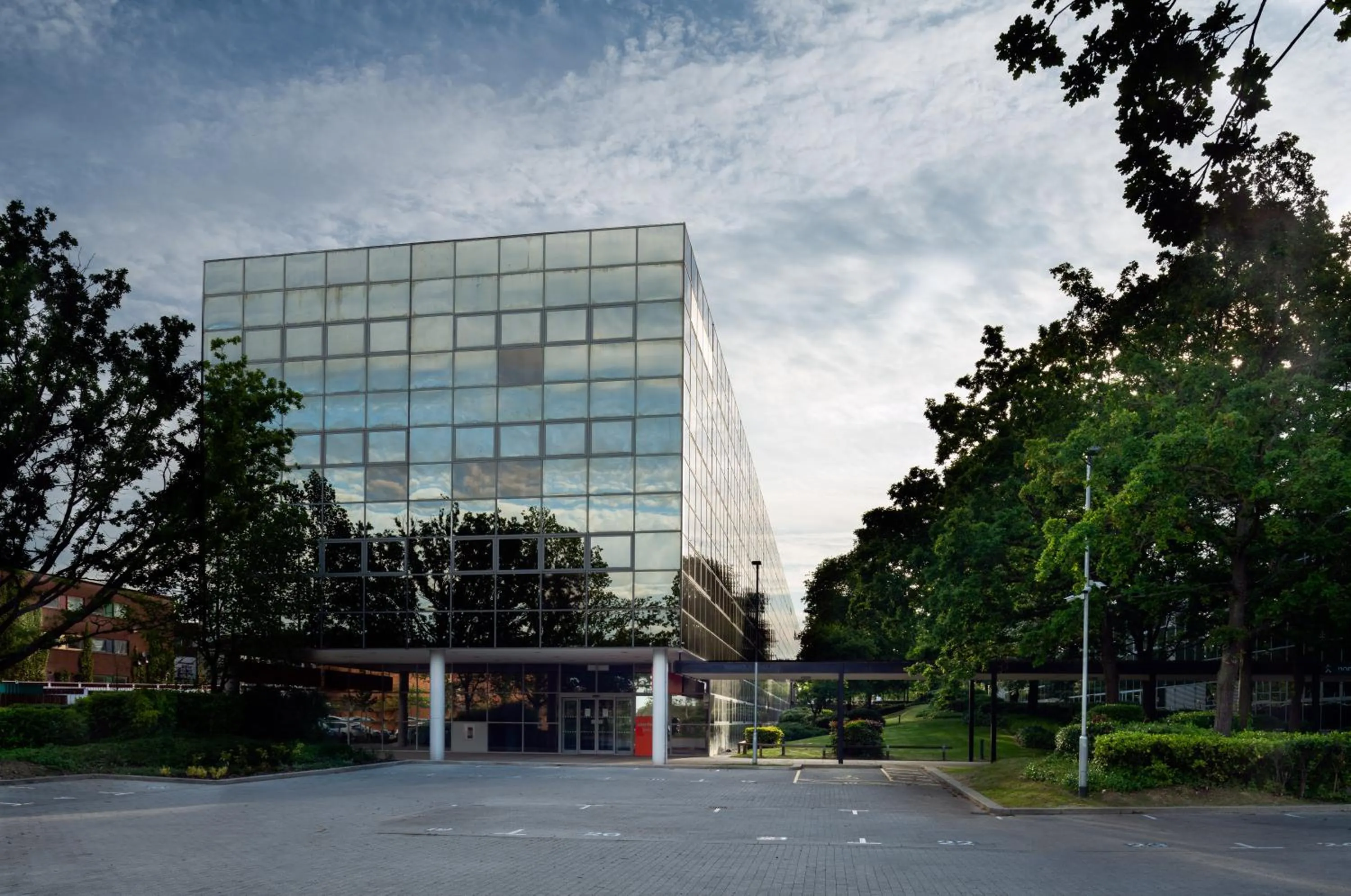 Property building in easyHotel Milton Keynes