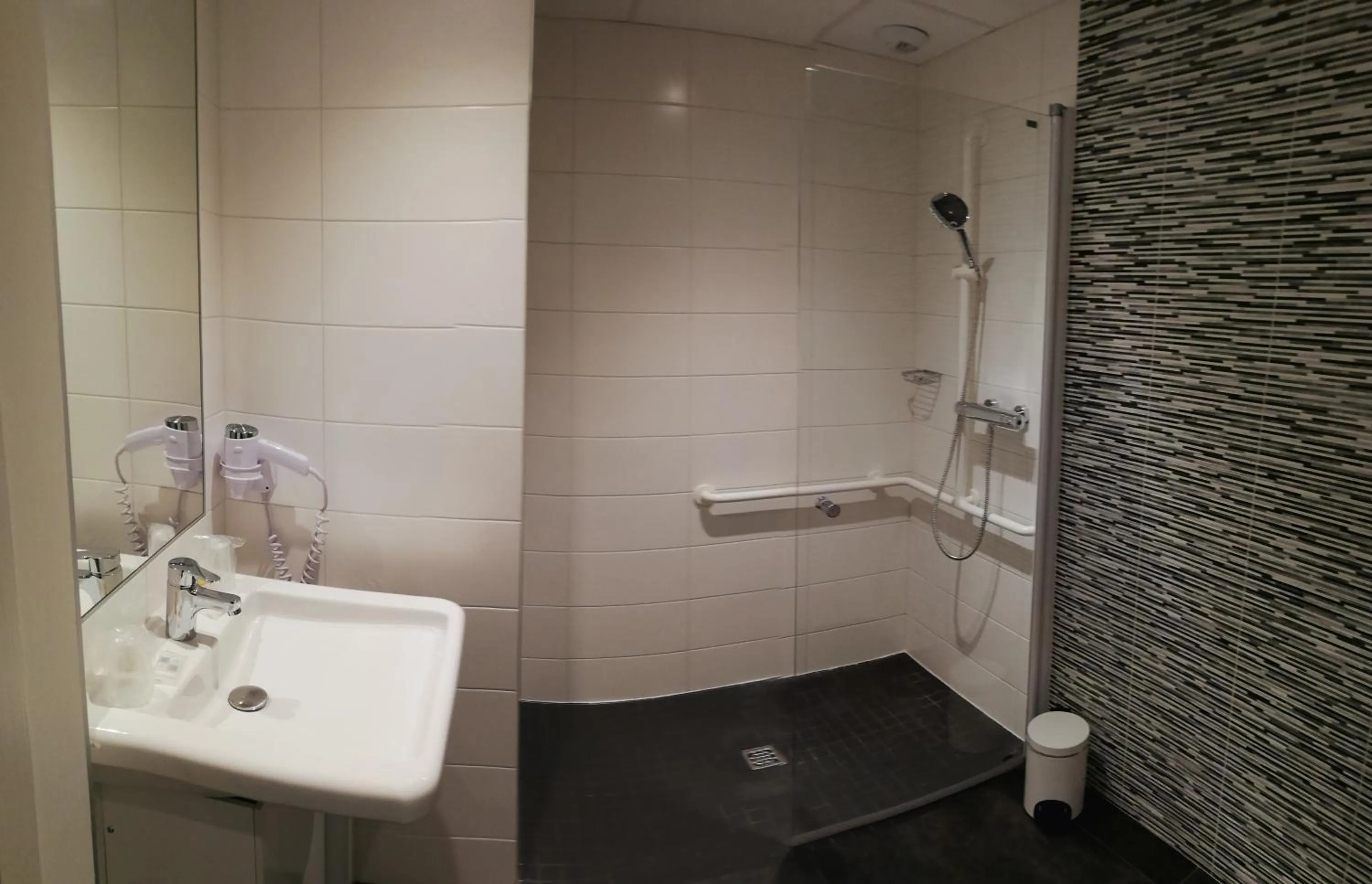 Decorative detail in Hôtel des Halles