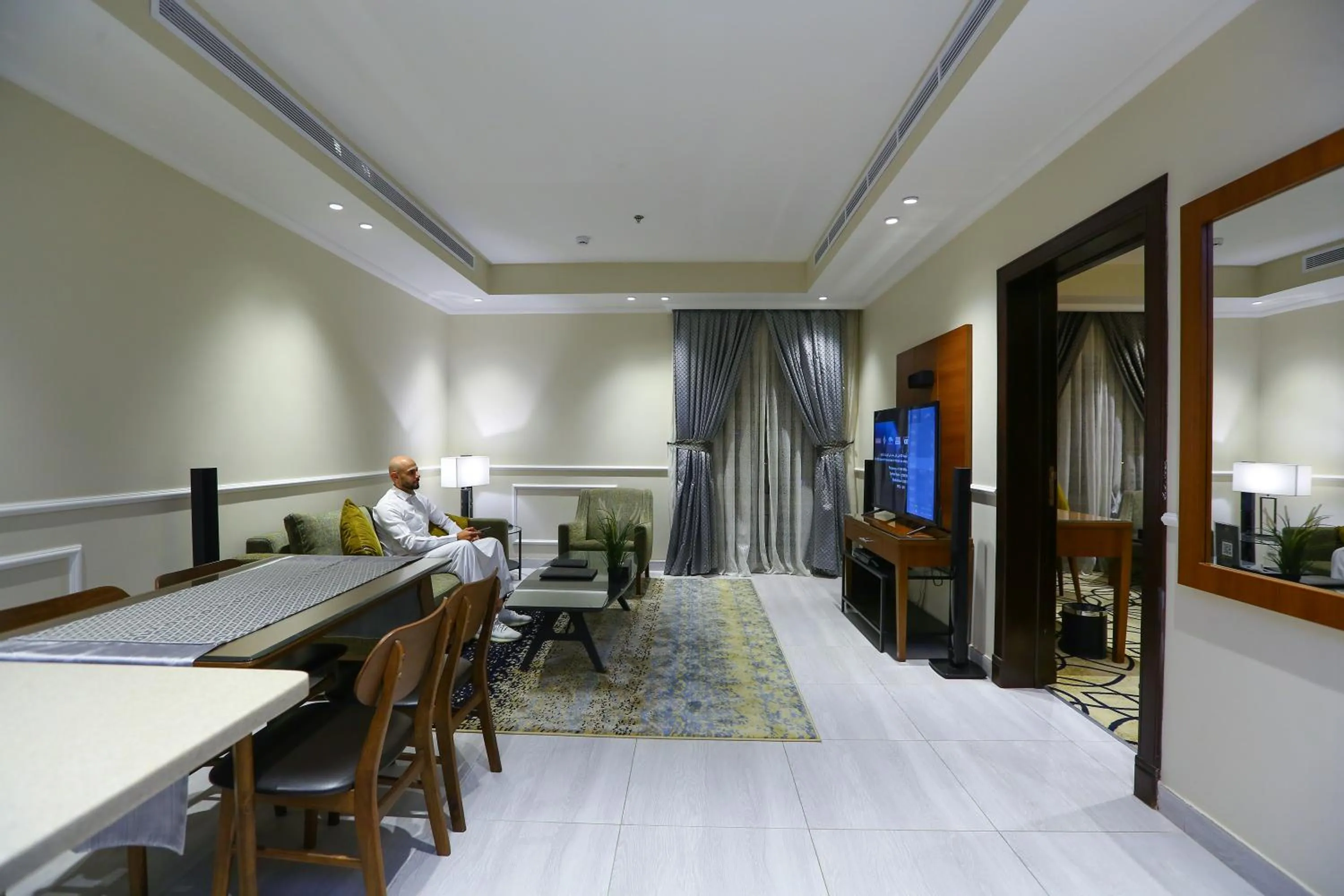 Lotaz Hotel Apartments - Al Salamah