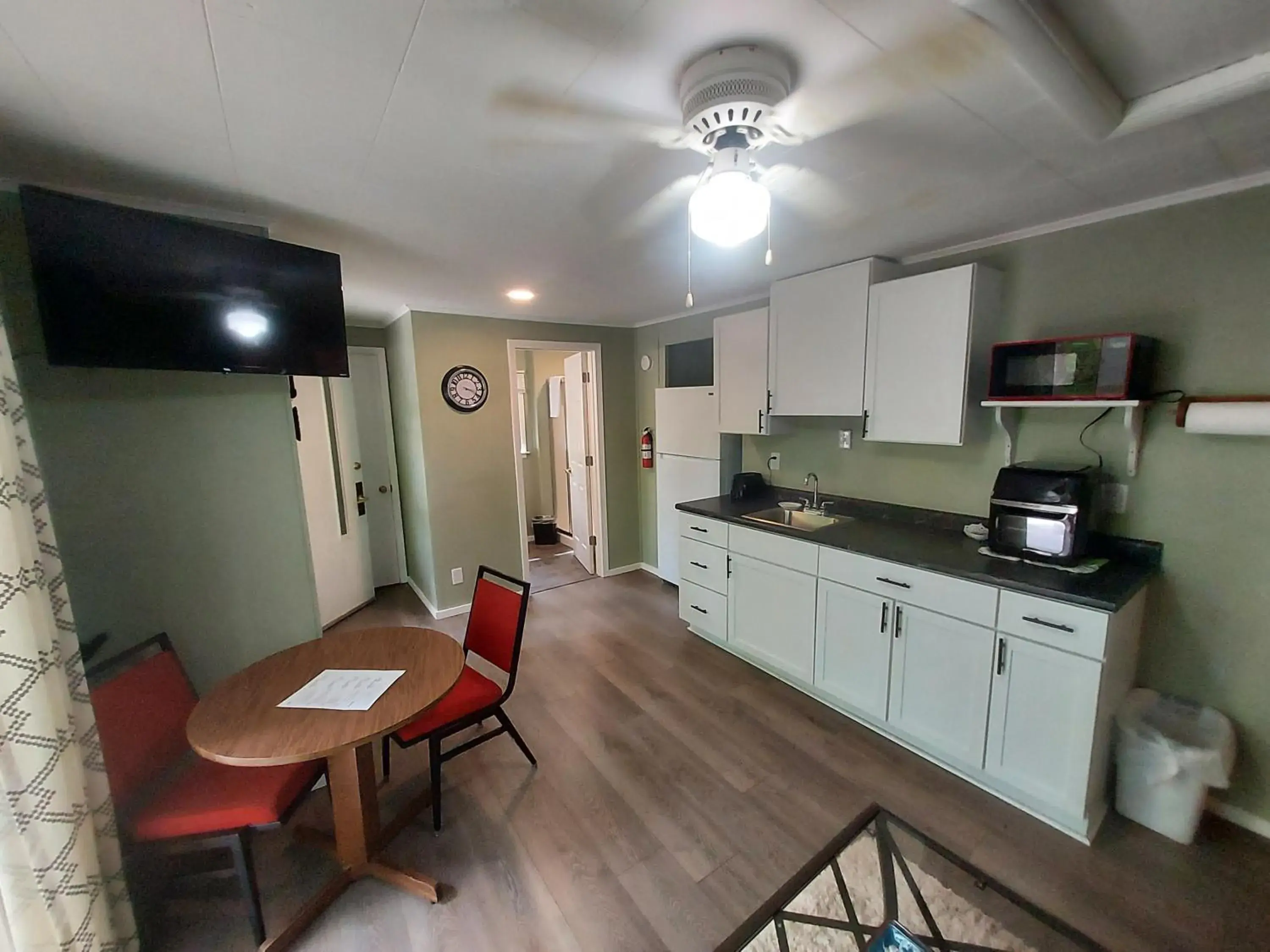 One-Bedroom Suite in St. Croix Inn One-Bedroom Suite in St. Croix Inn