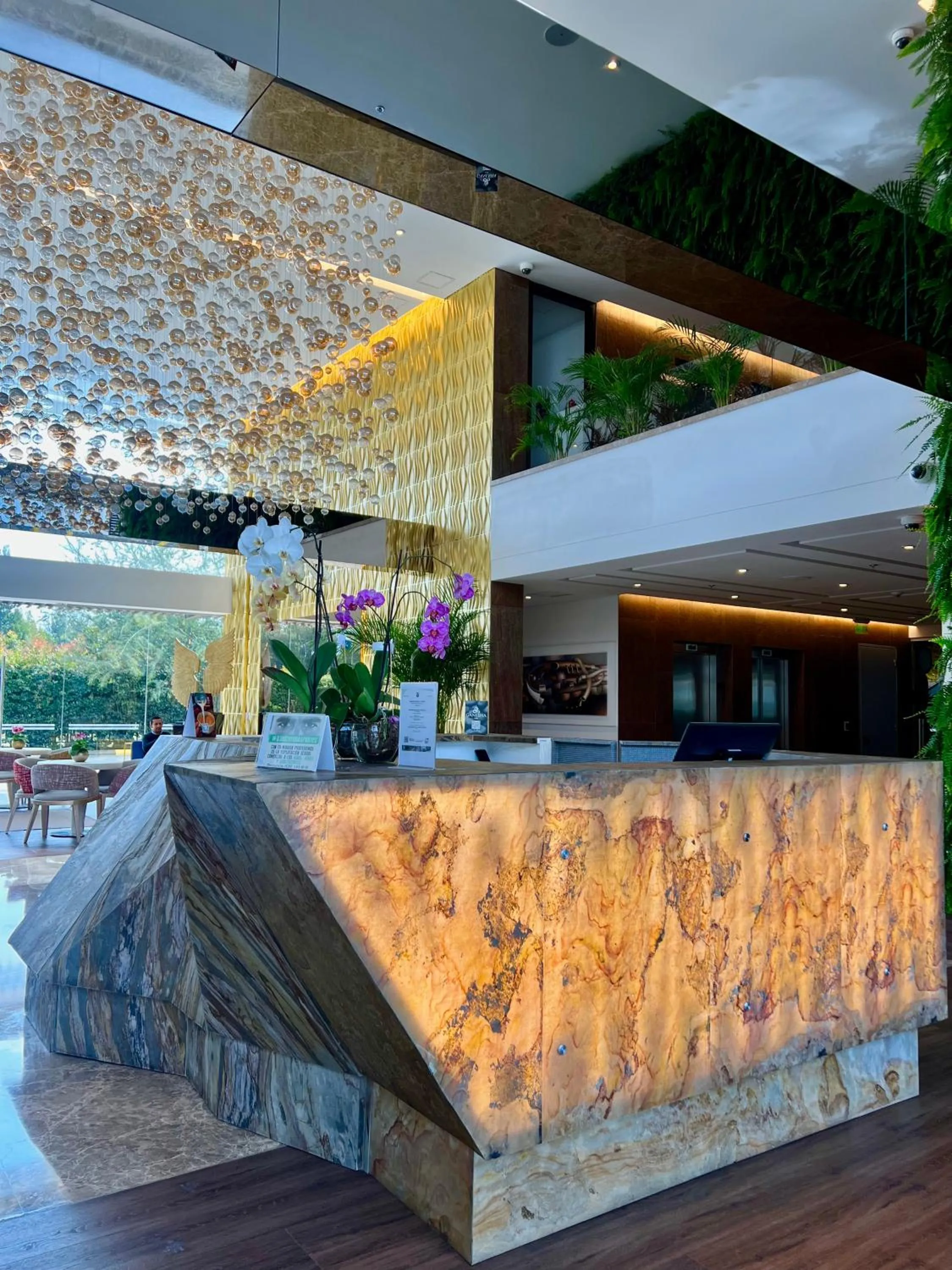 Lobby or reception in Hotel Sabana Park