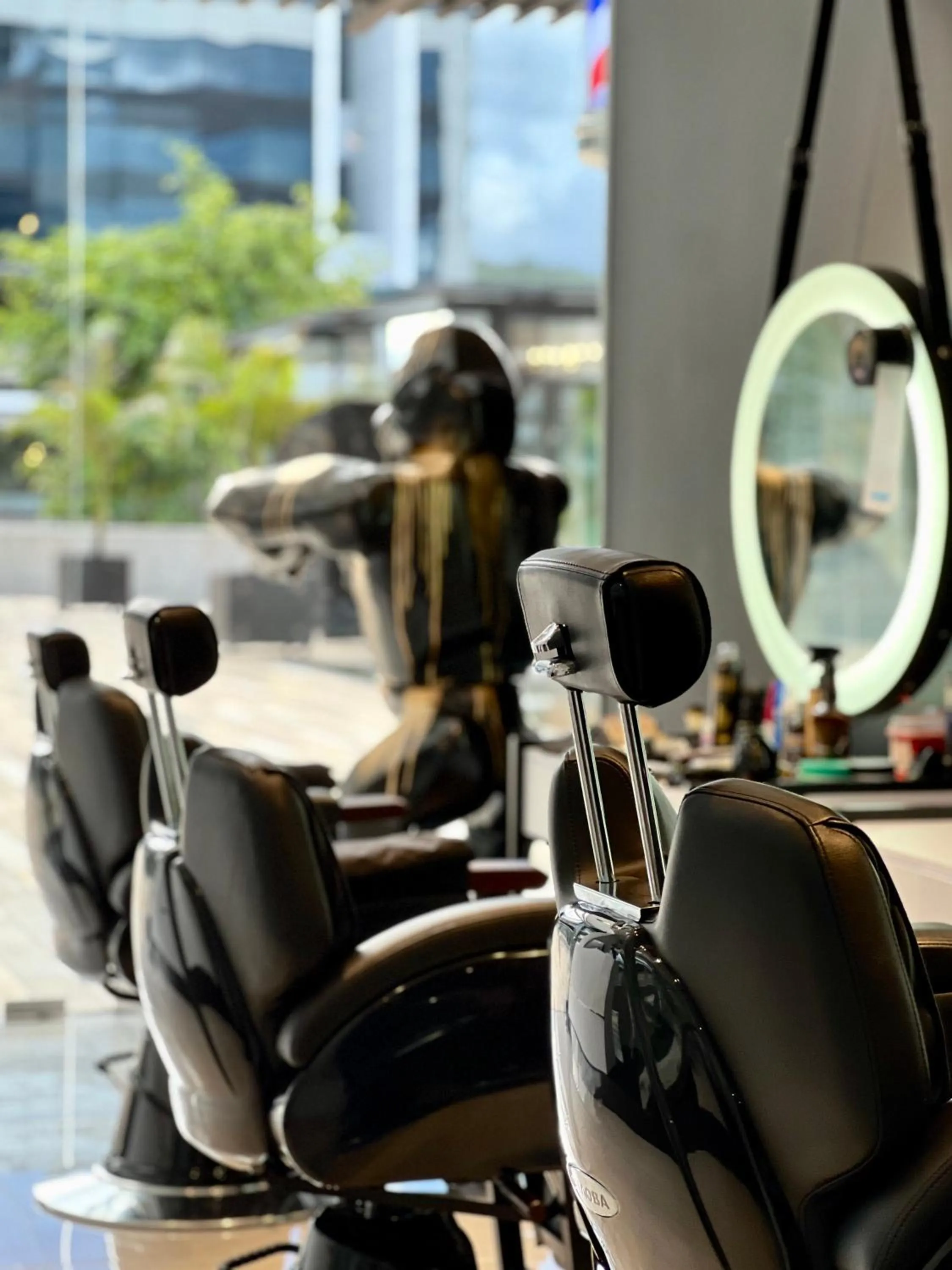 hair dresser in Hotel Sabana Park