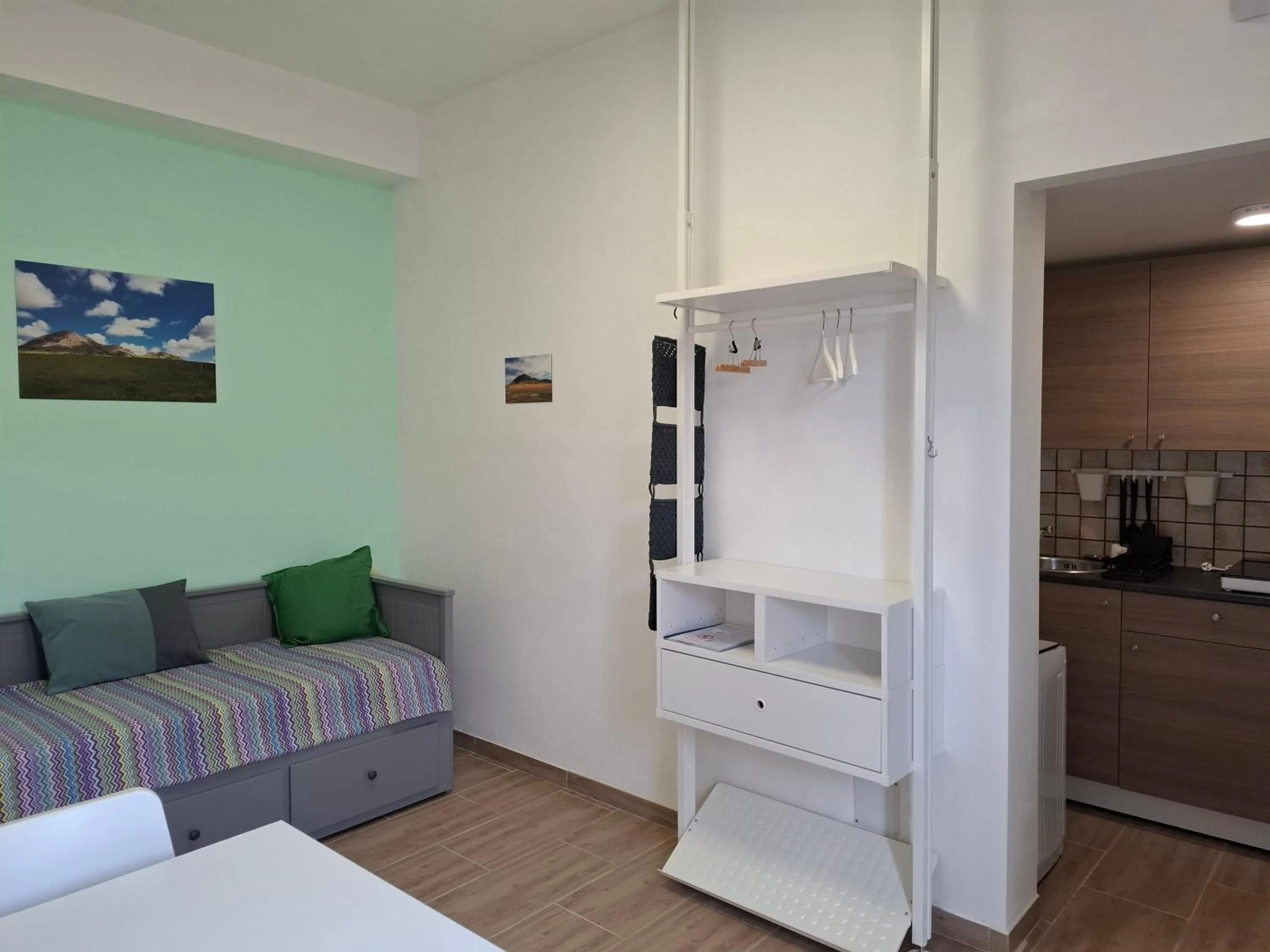 Bed in Turtle Island Apartments