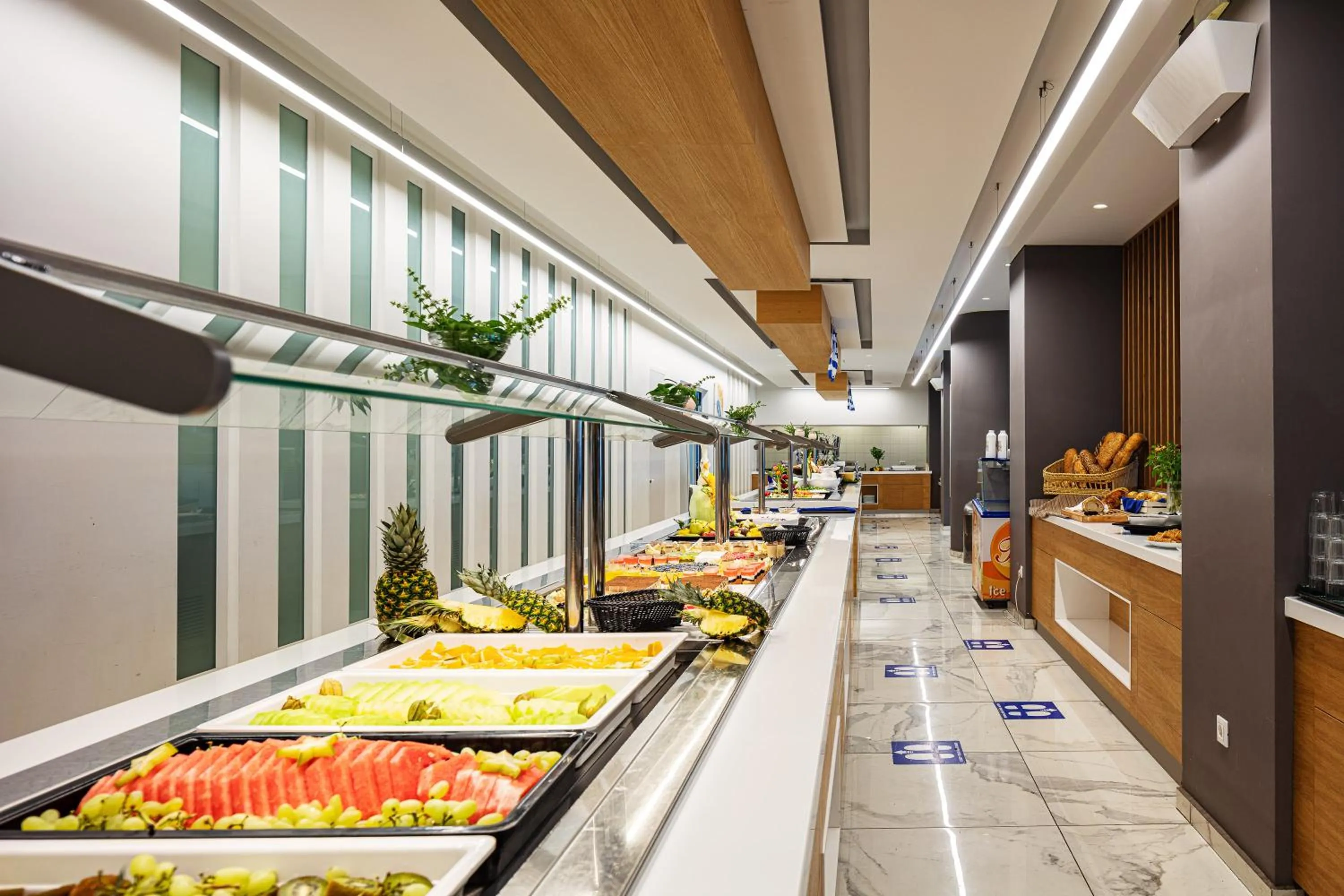 Restaurant/places to eat in Atali Grand Resort