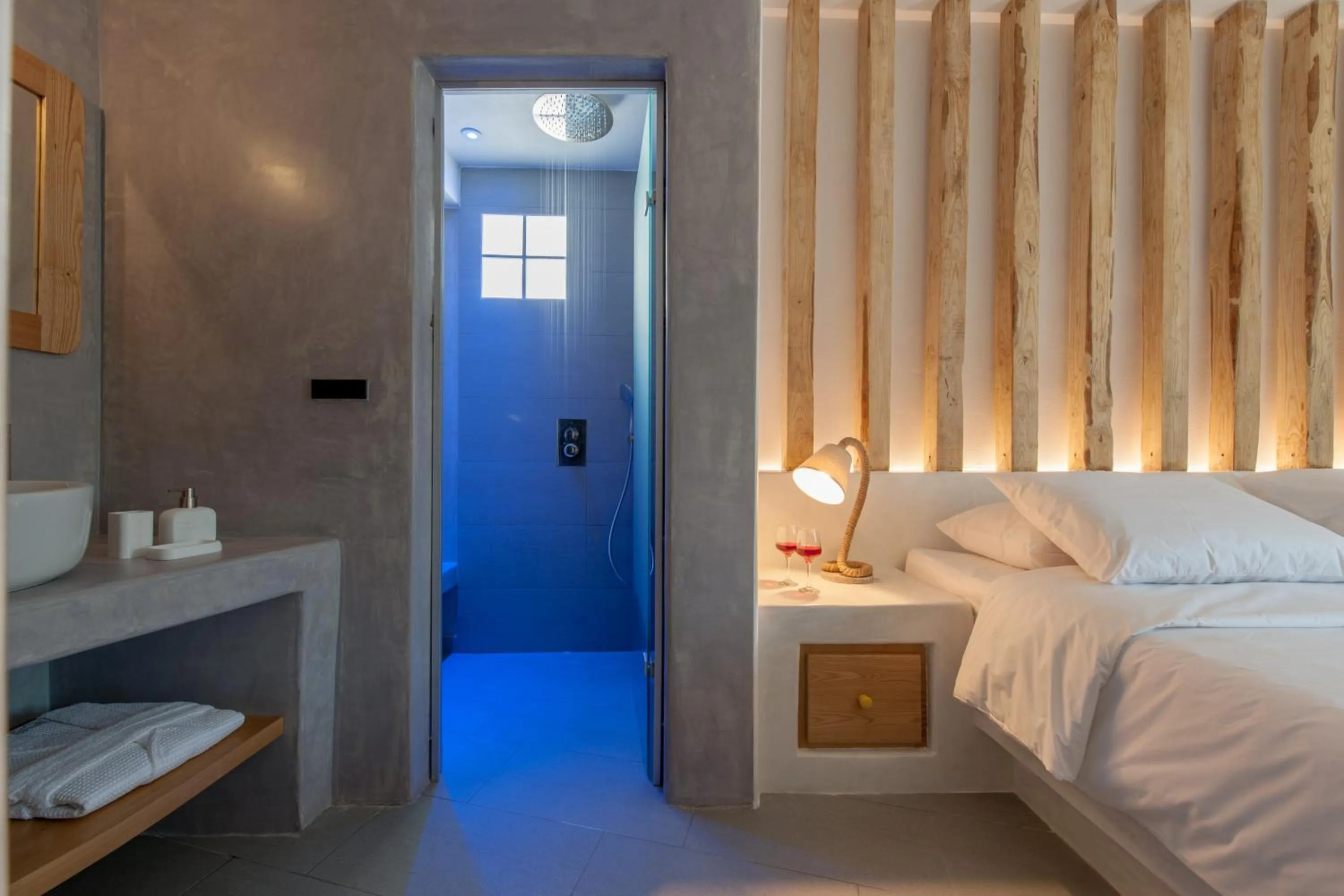 Bedroom, Bed in Avatar Suites