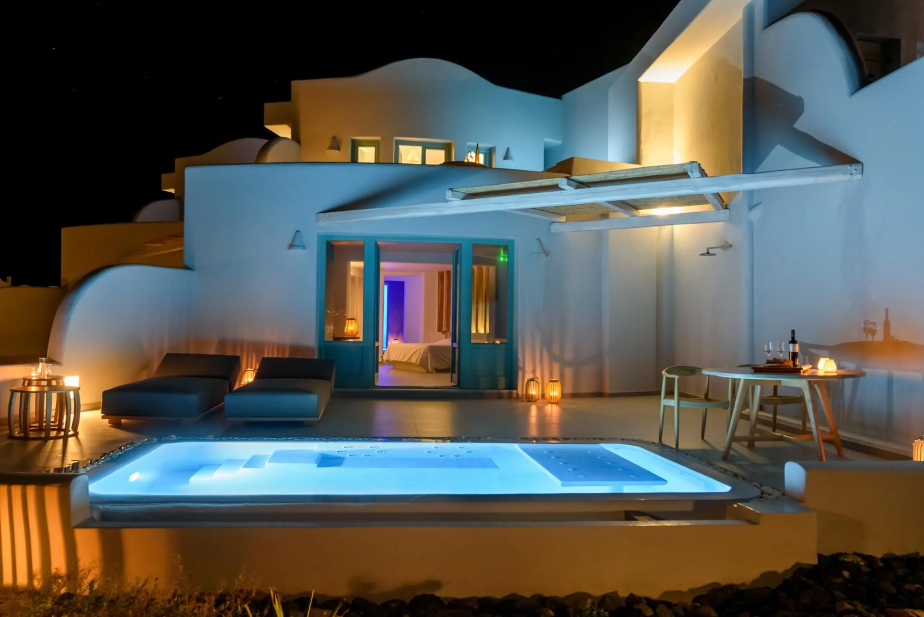 Night in Avatar Suites