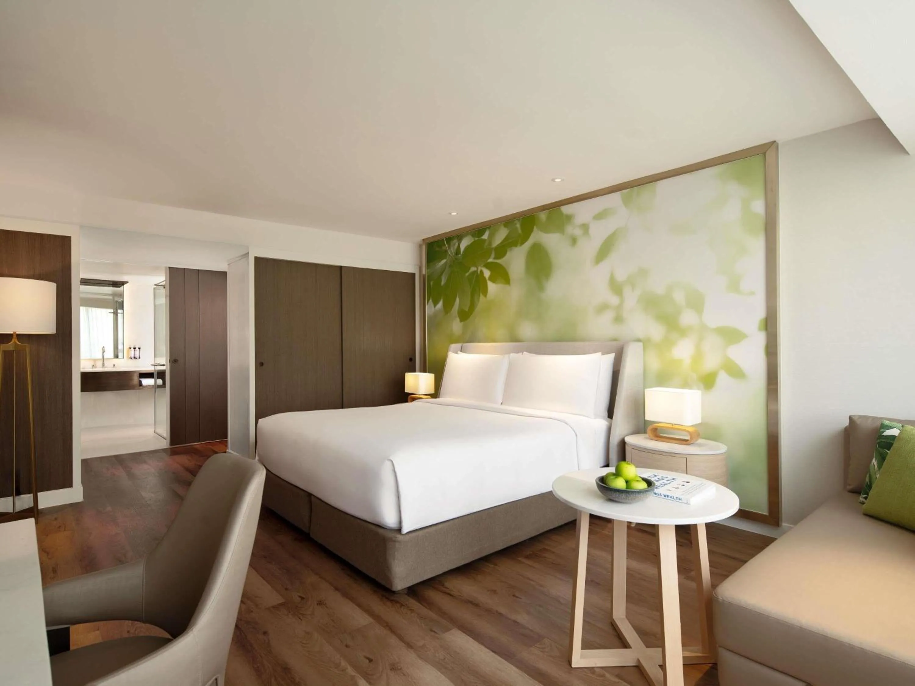 Bedroom, Bed in Mövenpick BDMS Wellness Resort Bangkok