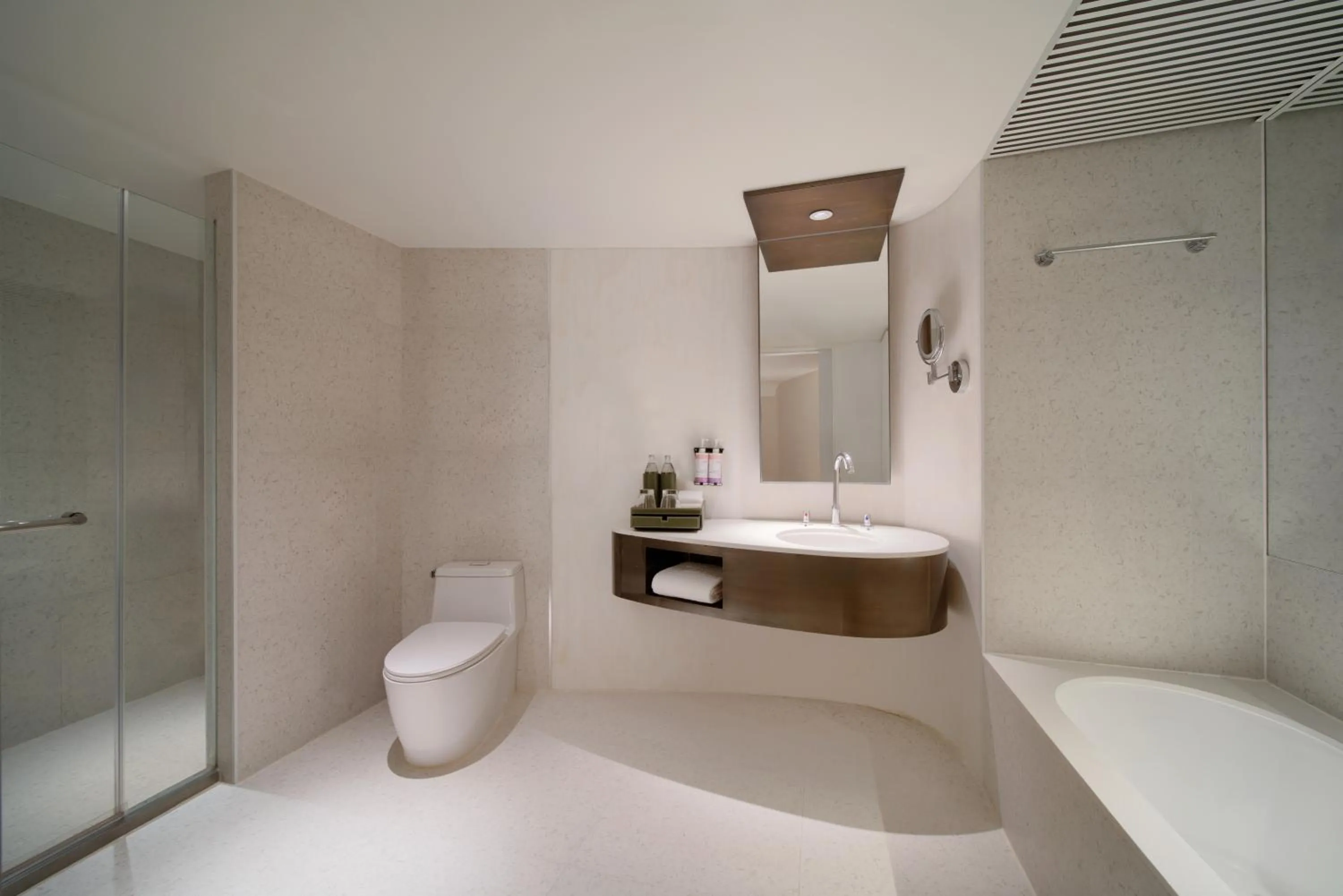 Bathroom in Mövenpick BDMS Wellness Resort Bangkok