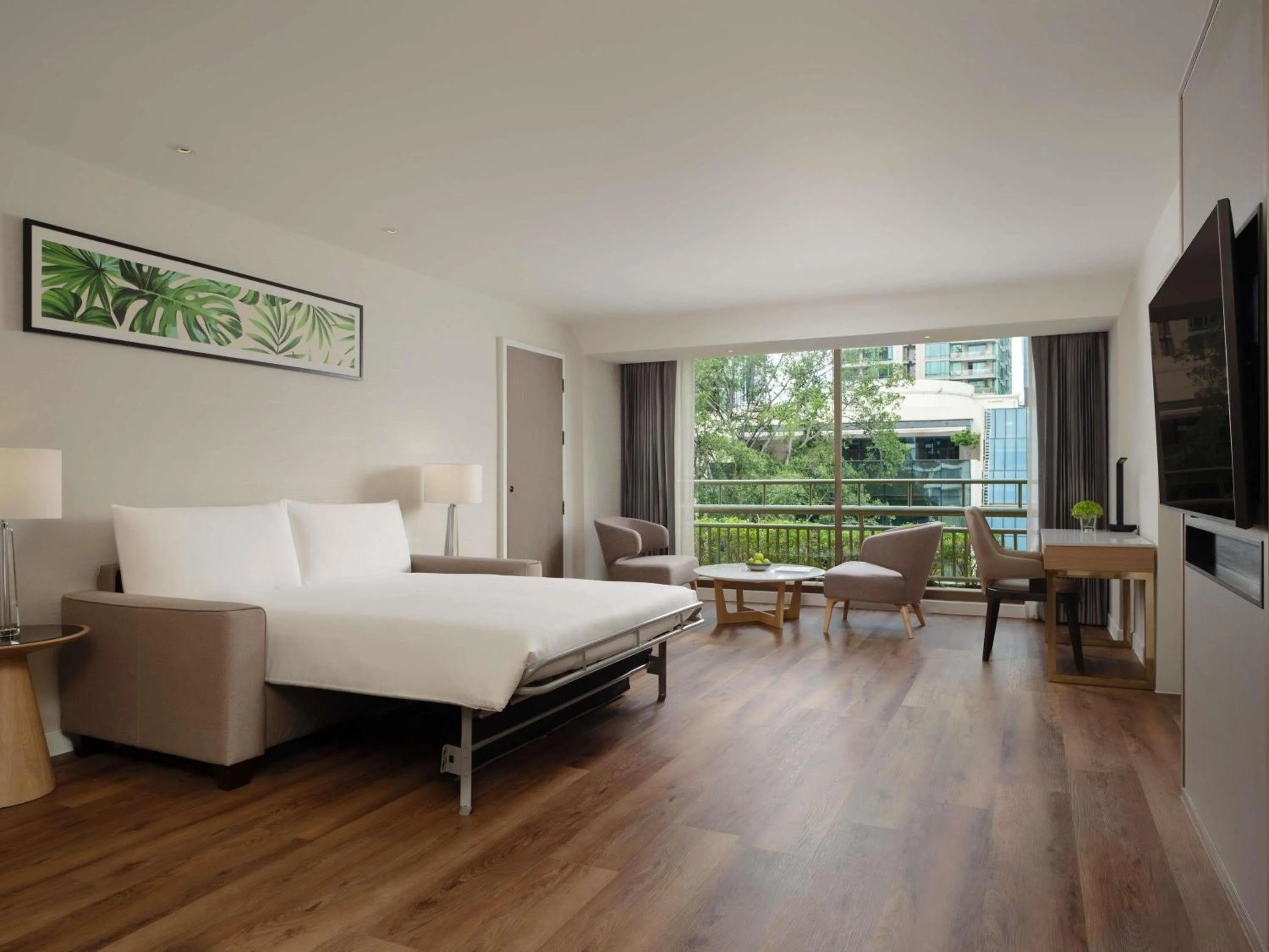 Bedroom, Bed in Mövenpick BDMS Wellness Resort Bangkok