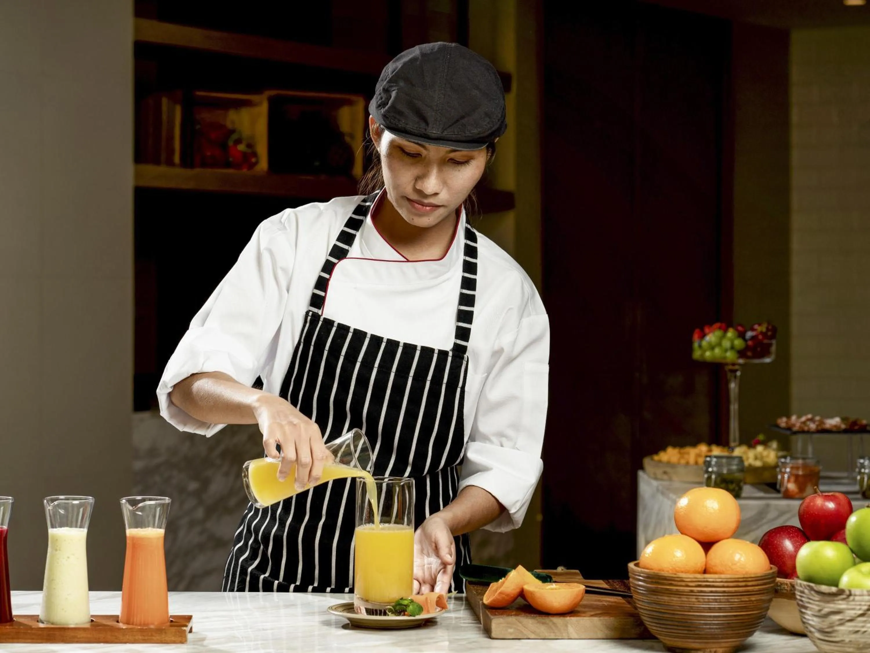 Restaurant/places to eat in Mövenpick BDMS Wellness Resort Bangkok