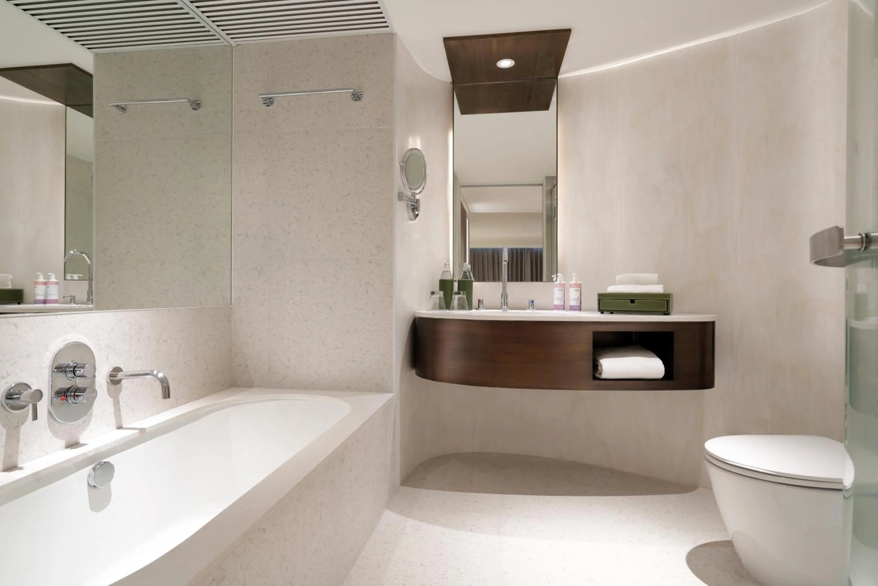 Bathroom in Mövenpick BDMS Wellness Resort Bangkok