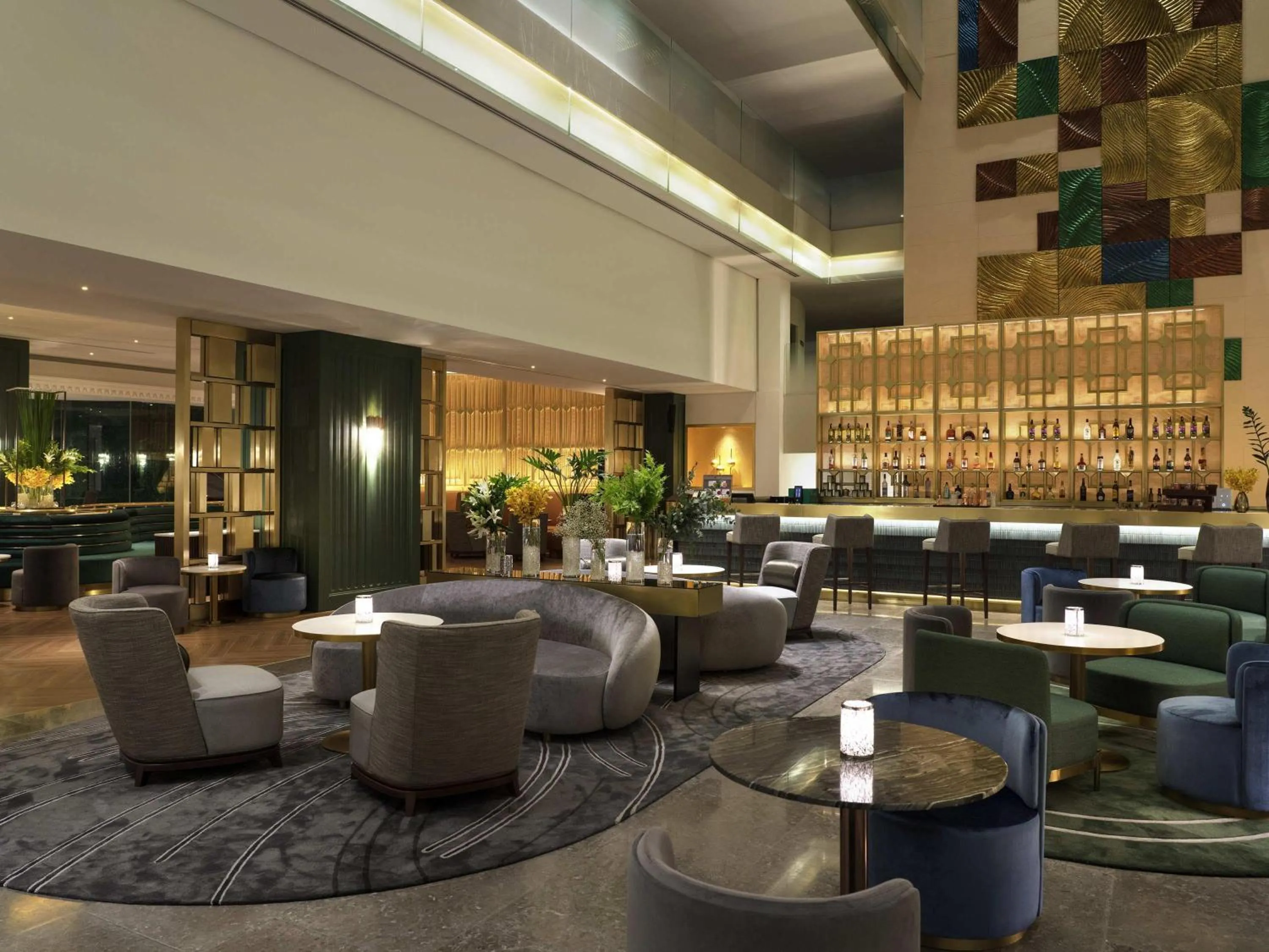 Lounge or bar in Mövenpick BDMS Wellness Resort Bangkok