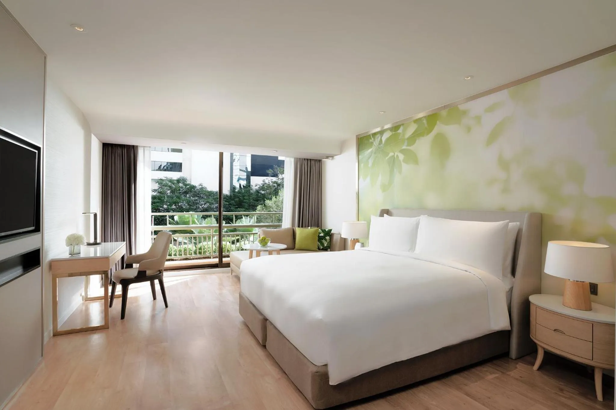 Bedroom, Bed in Mövenpick BDMS Wellness Resort Bangkok