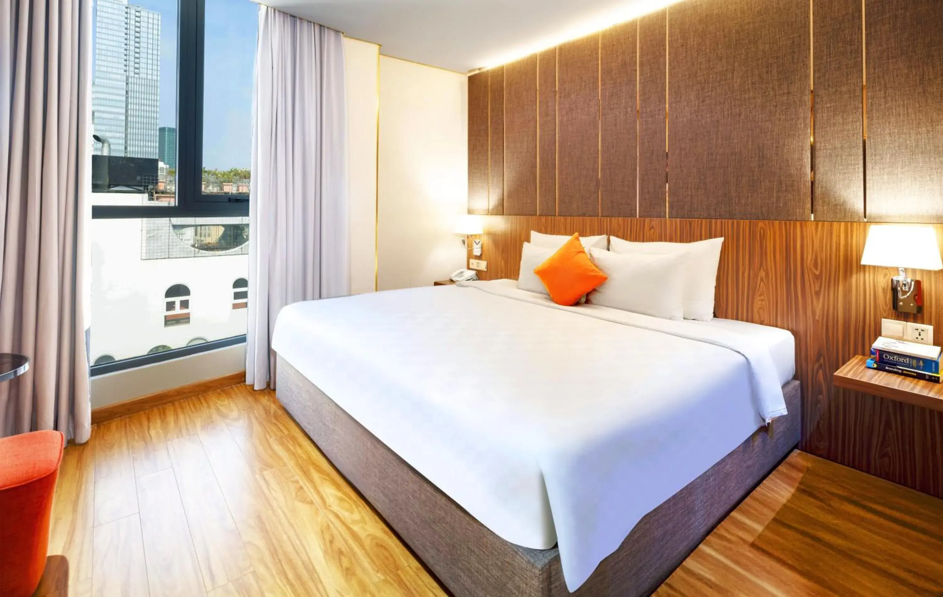 Premier With Window - Free Mini-bar in Winsuites Saigon Hotel Premier With Window - Free Mini-bar in Winsuites Saigon Hotel