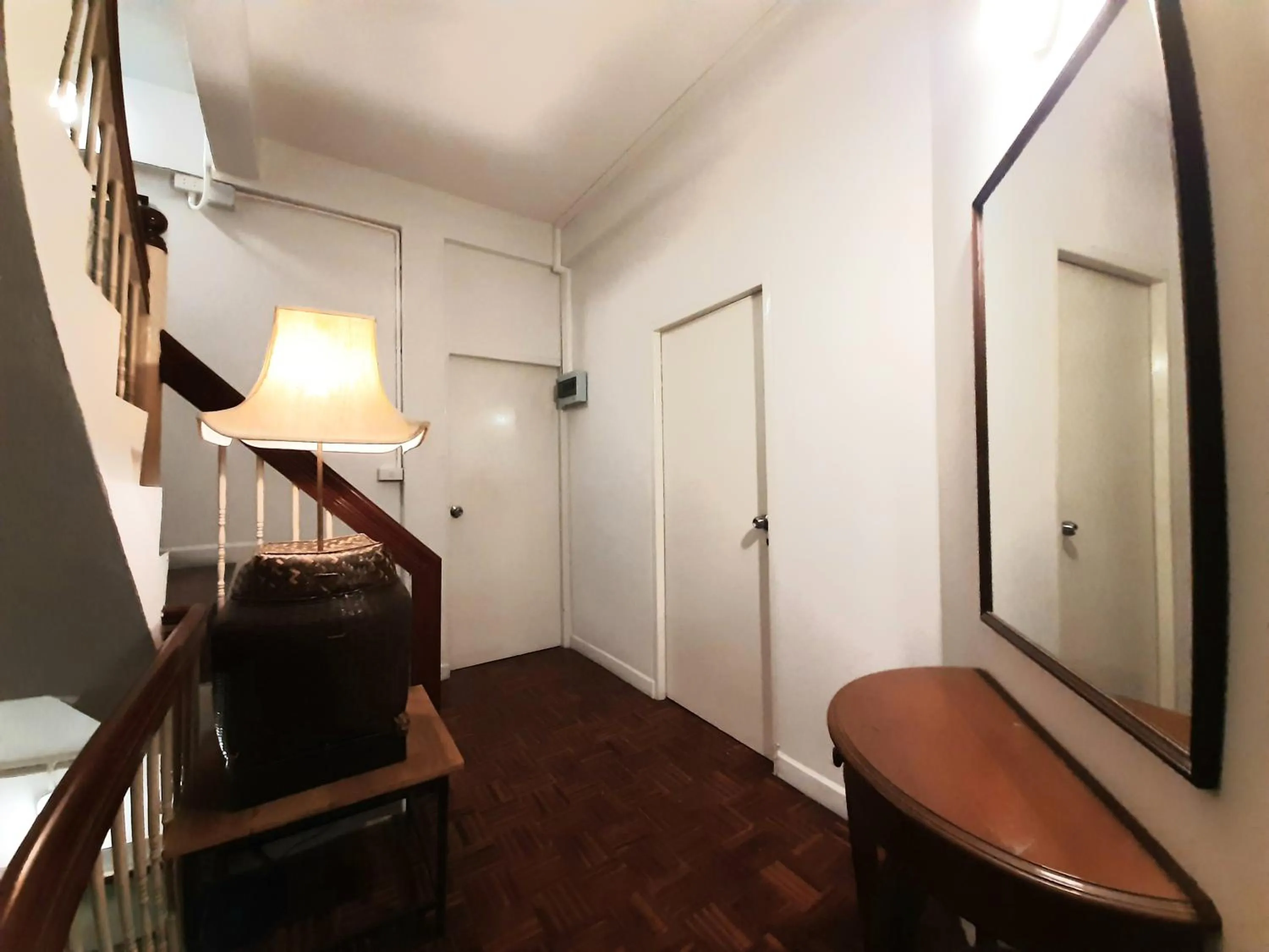 Pingplalee Female House