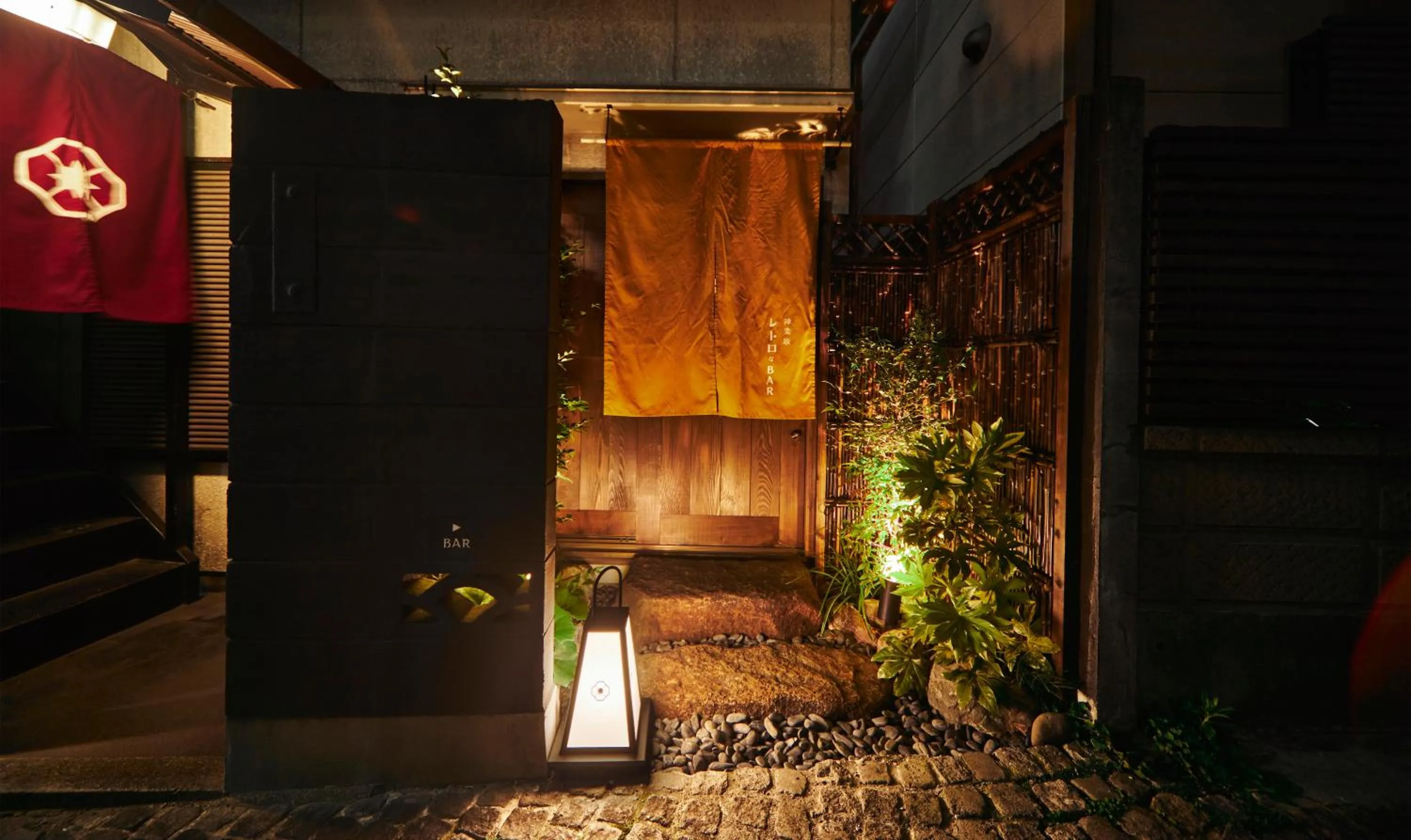 Restaurant/places to eat in Kagurazaka Retro BAR & HOTEL