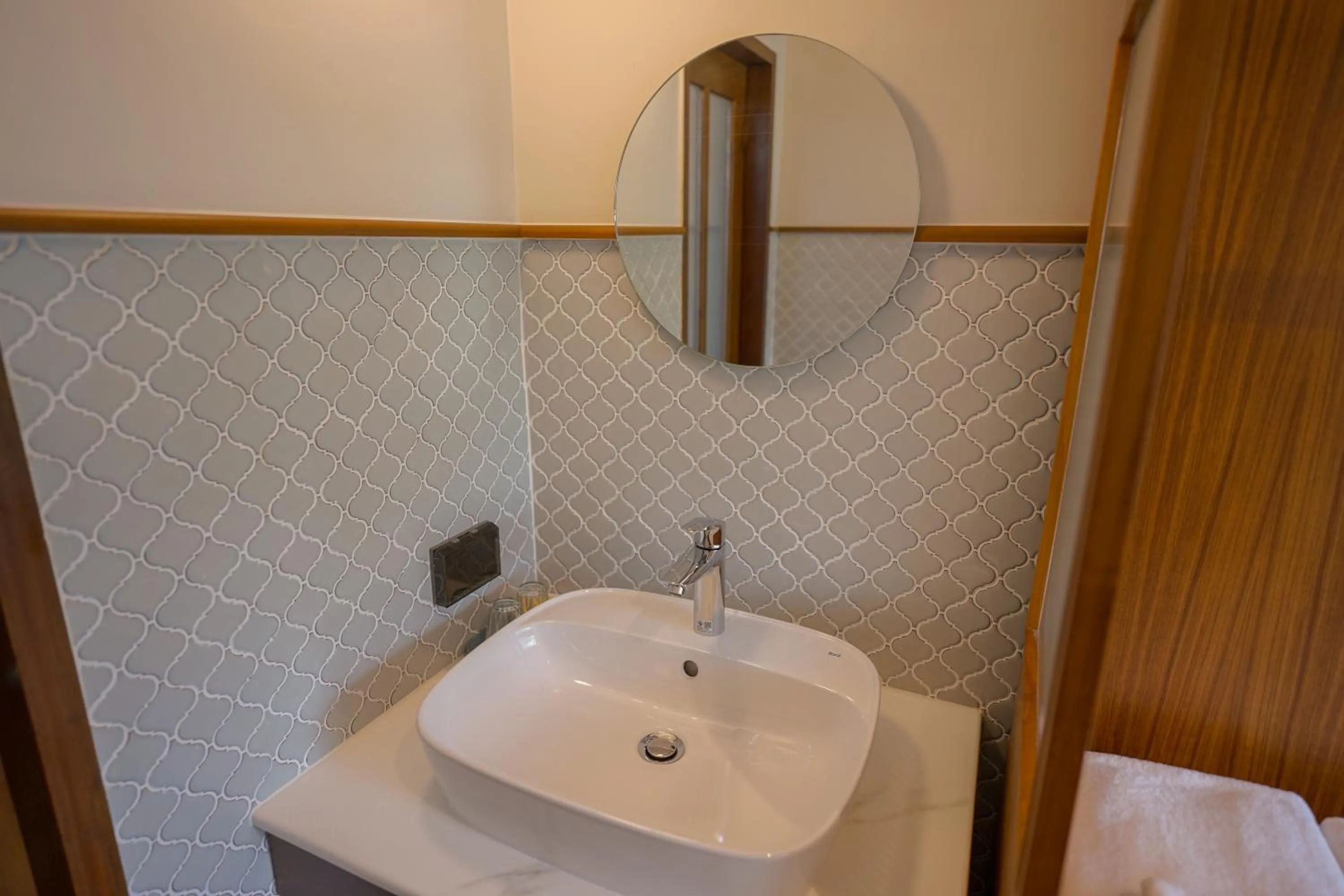 Bathroom in Ploen Pirom