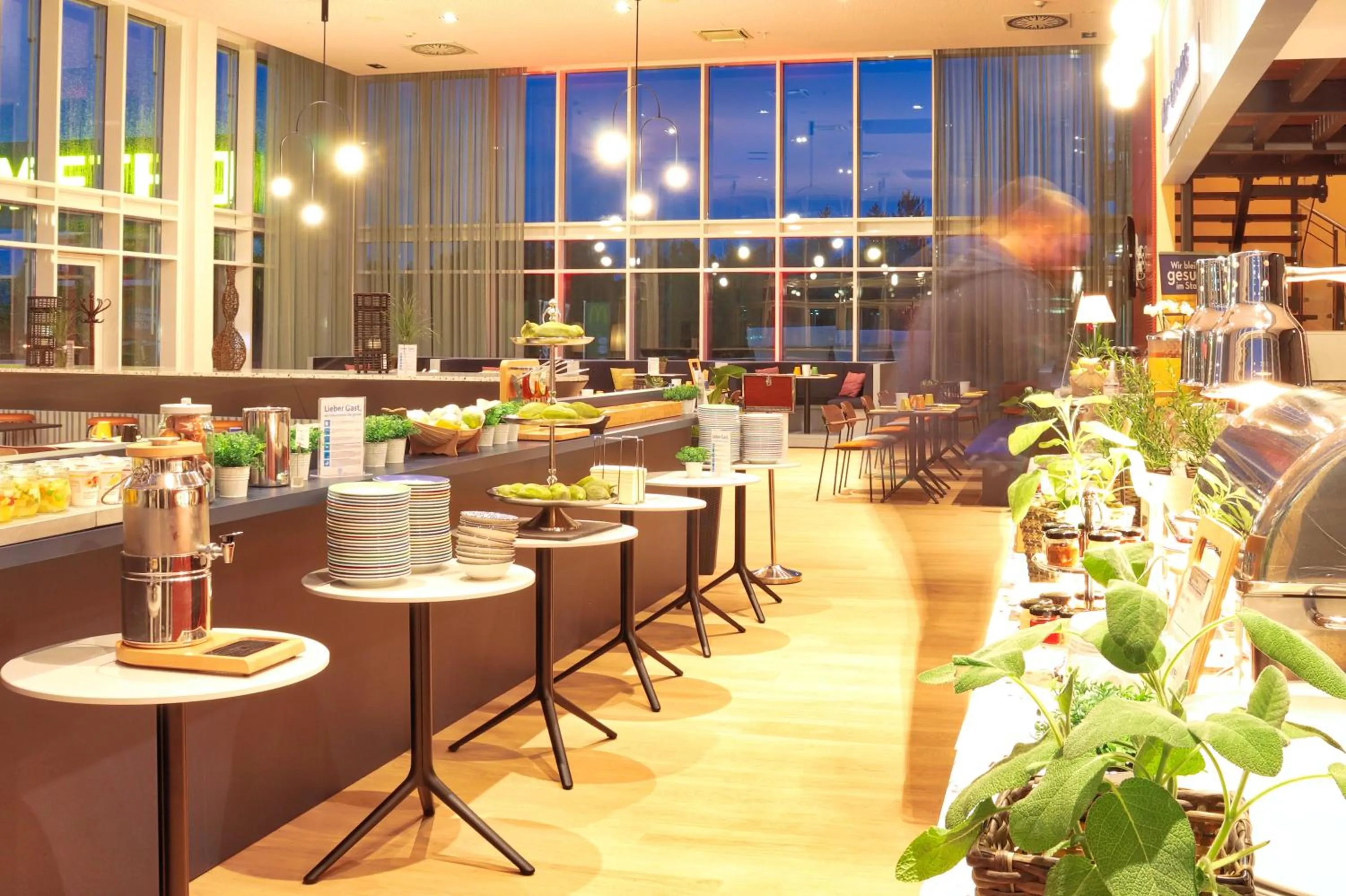 Buffet breakfast in Stay2Munich Hotel & Serviced Apartments