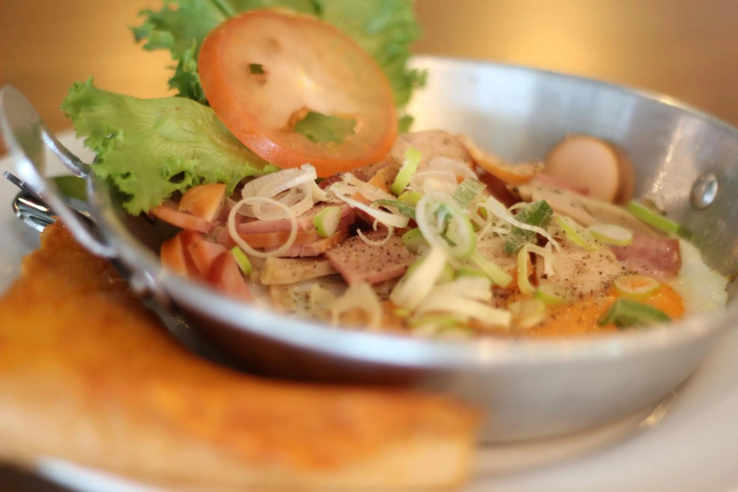 Breakfast in Canvas Family Home