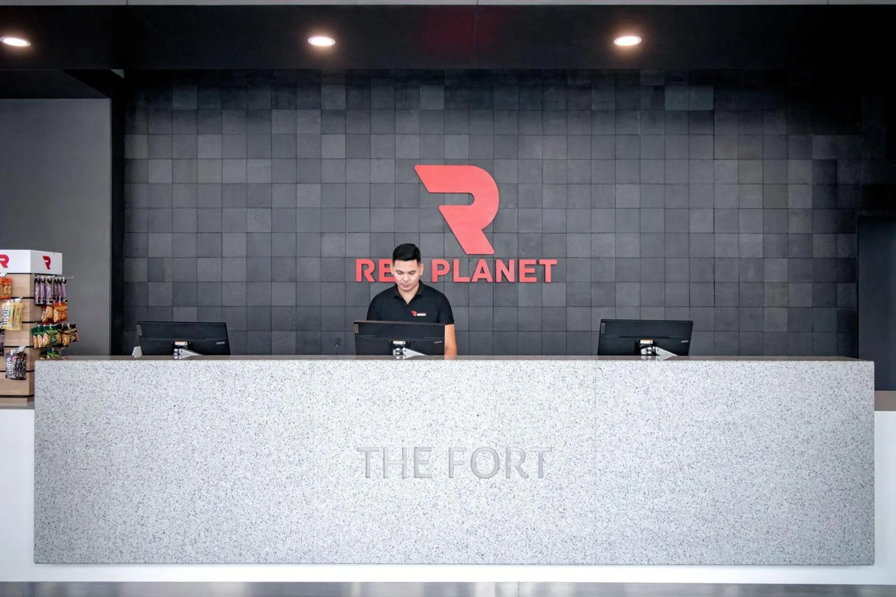 Lobby or reception in Red Planet BGC The Fort