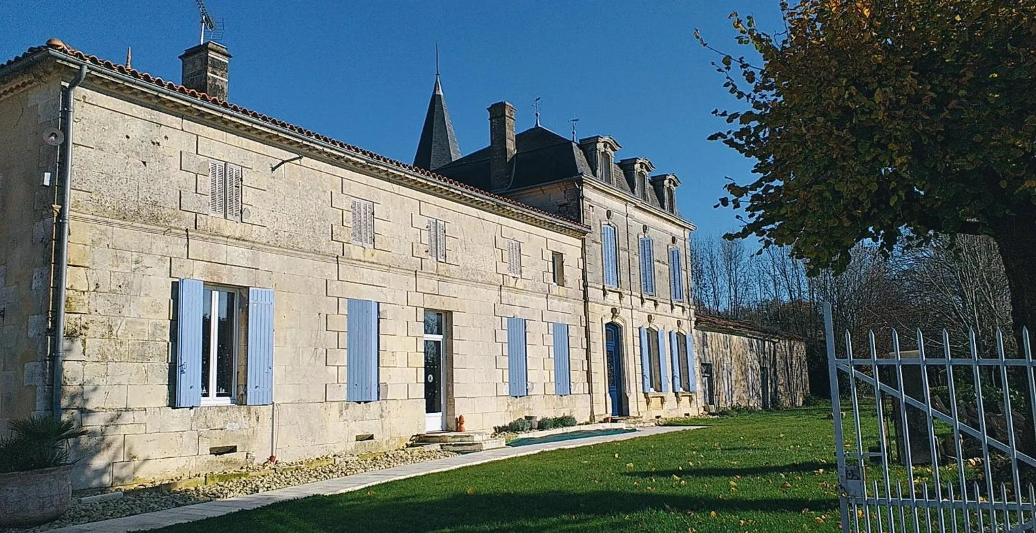 Property building in Domaine du Grand Ormeau