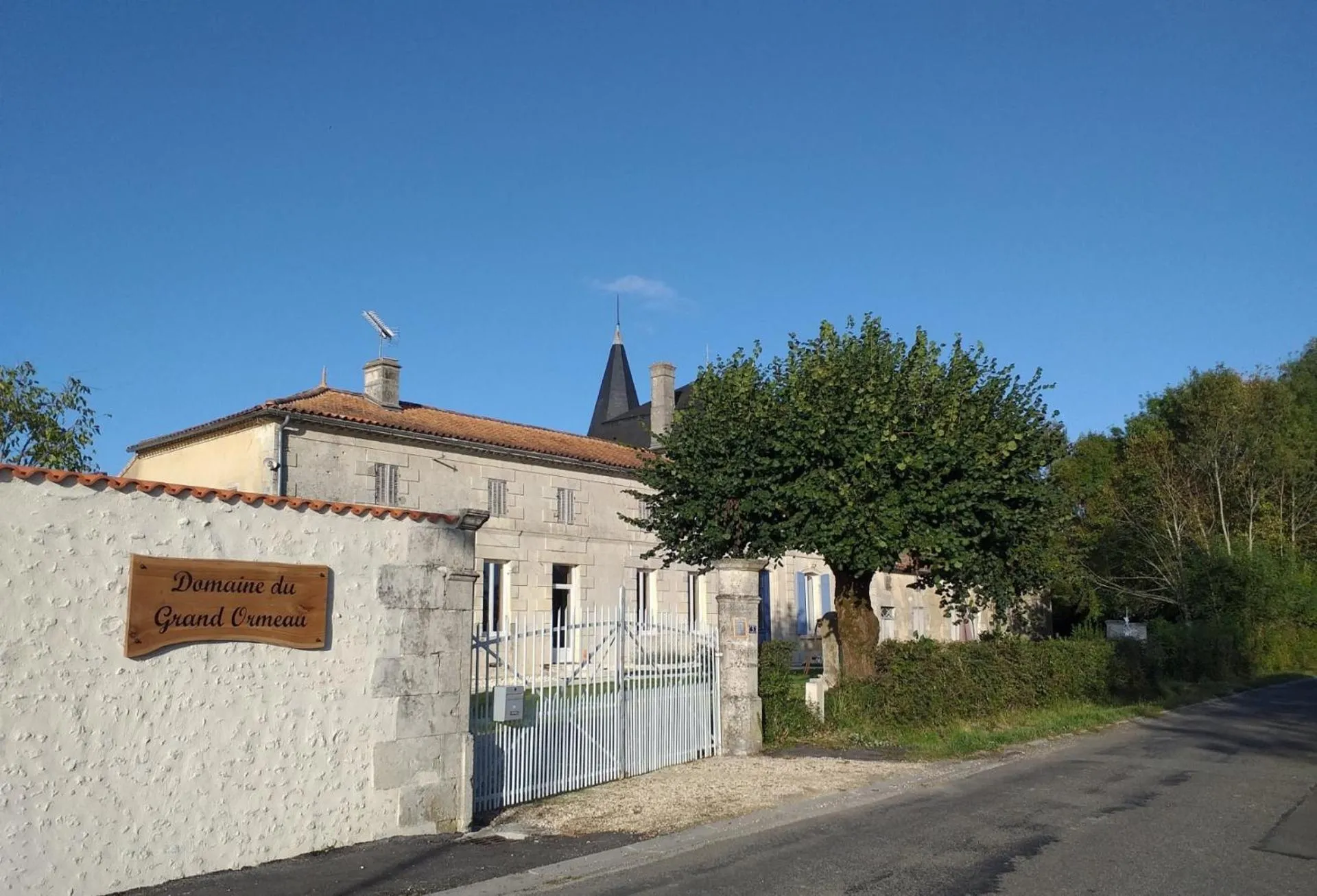Property building in Domaine du Grand Ormeau