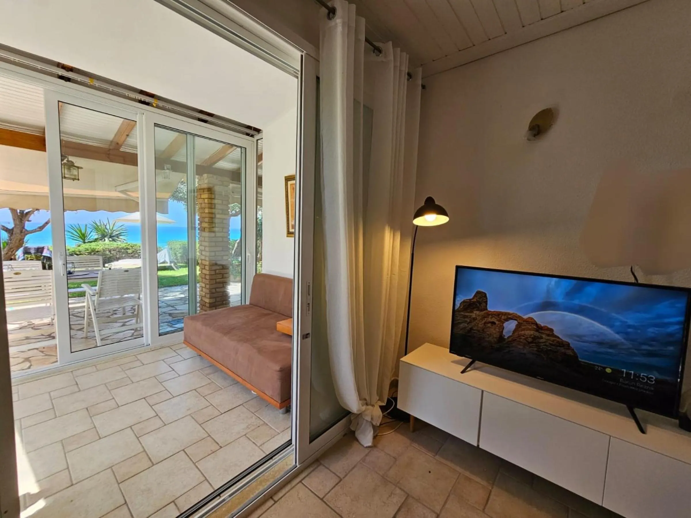 Corfu Glyfada Menigos Resort 13