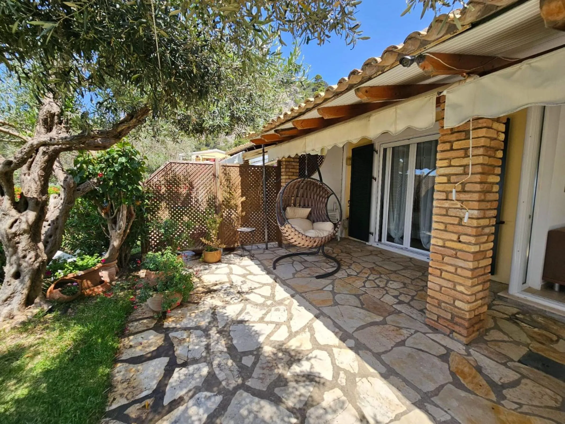 Corfu Glyfada Menigos Resort 13