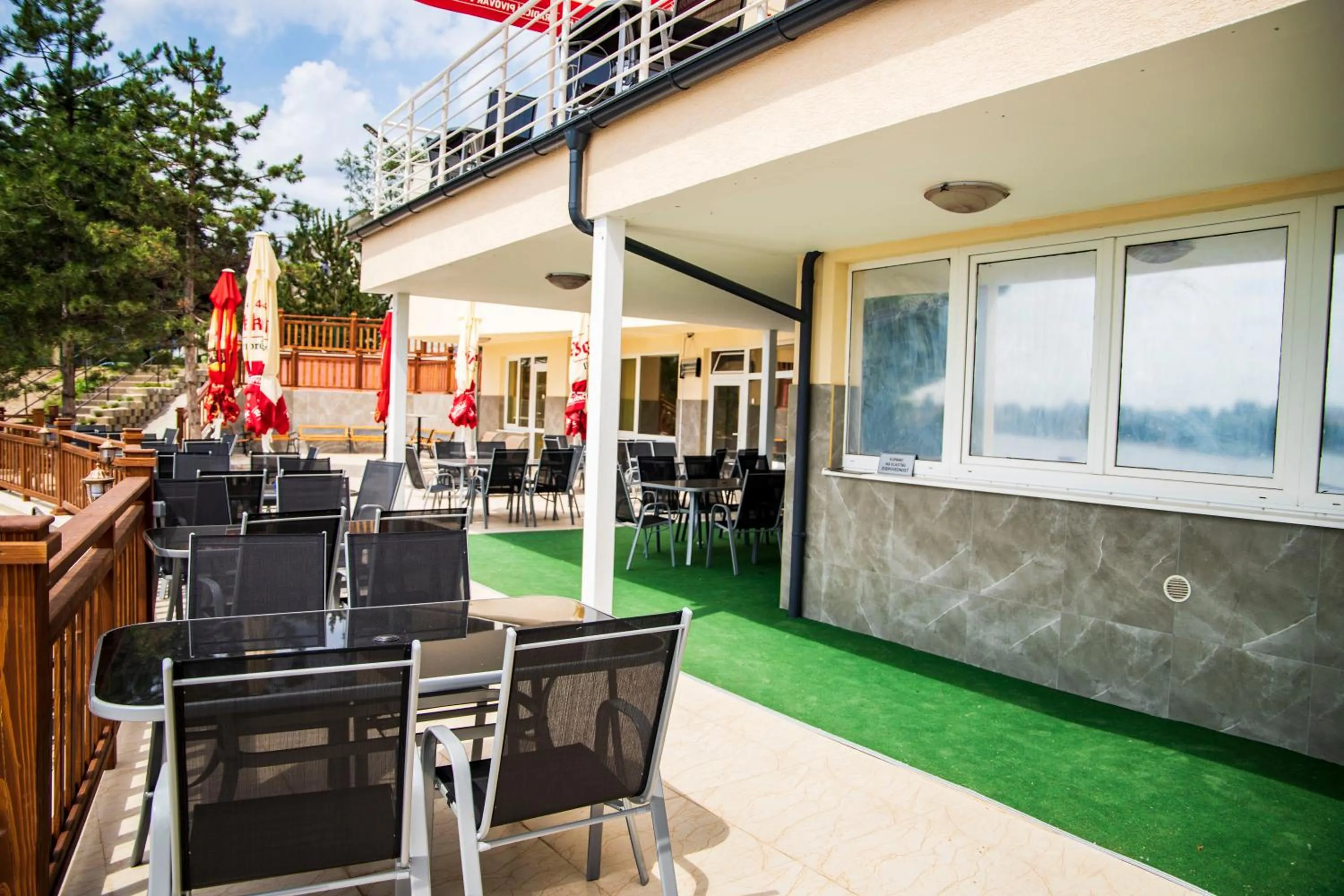 Restaurant/places to eat in Hotel Zátoka