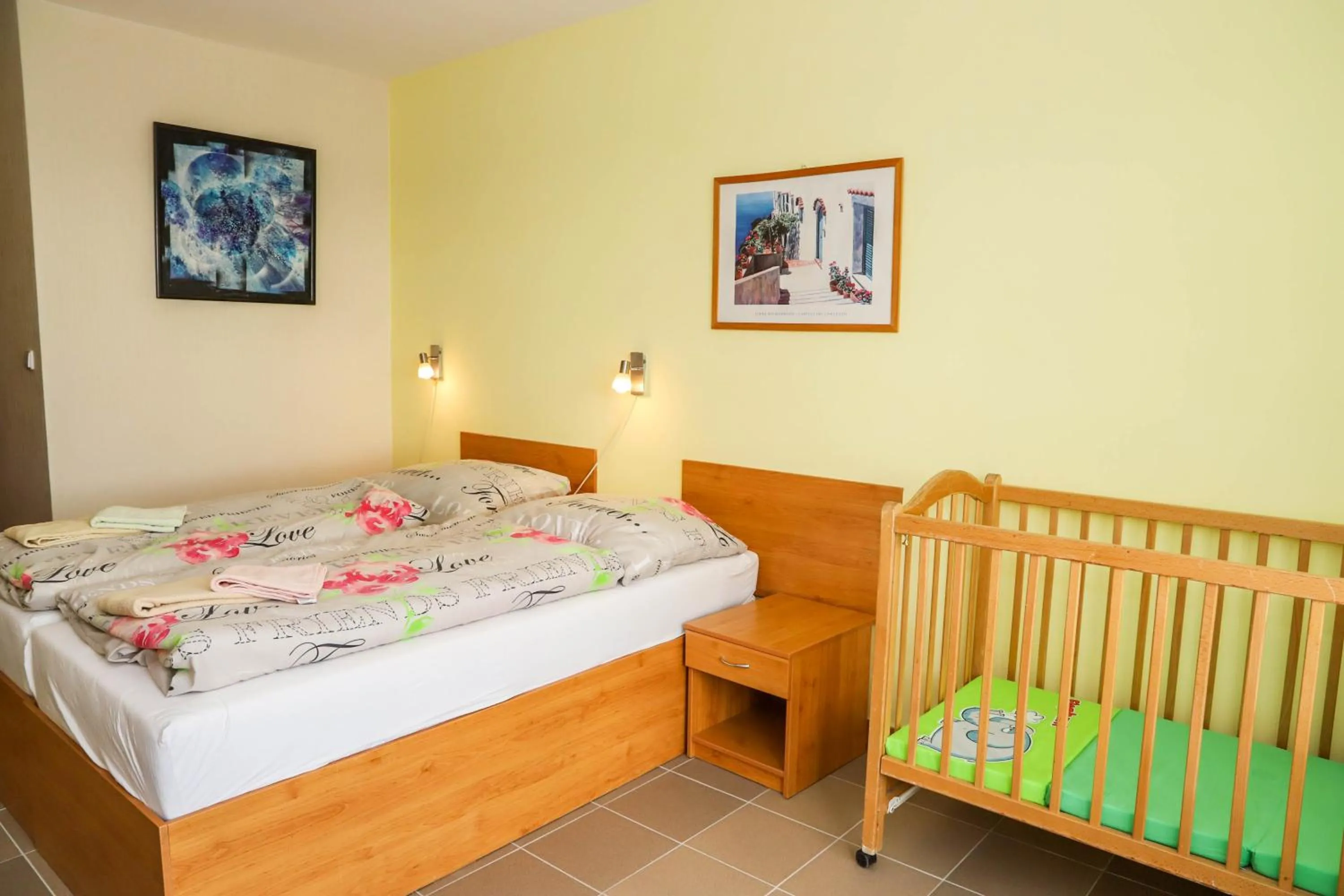 Bedroom, Bed in Hotel Zátoka