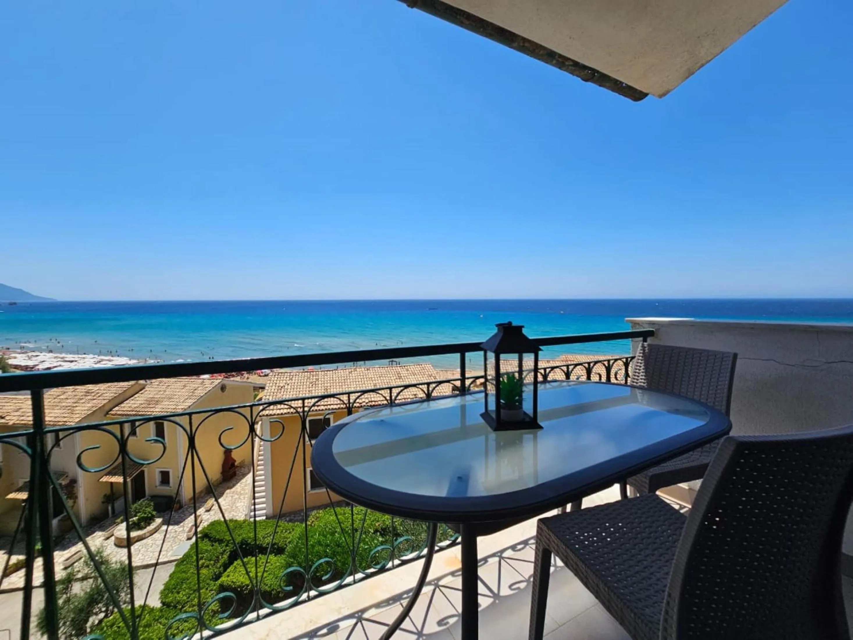 Corfu Glyfada Menigos Resort no01