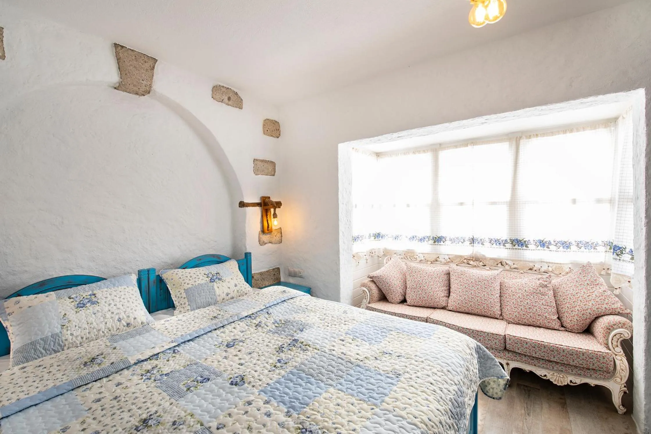 Bed in Monat Otel Alaçatı