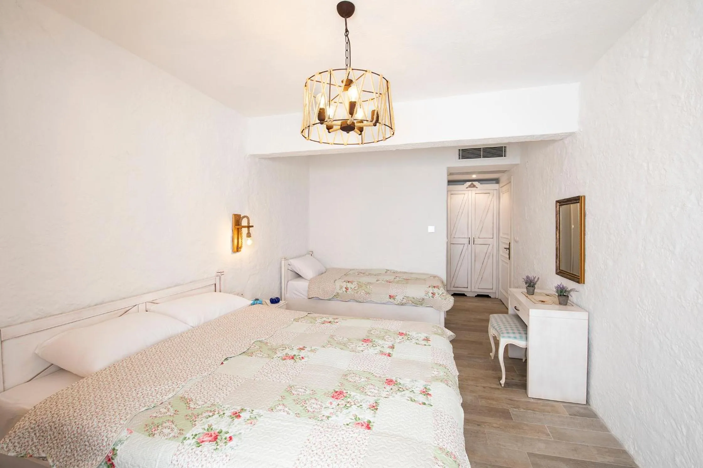 Bed in Monat Otel Alaçatı