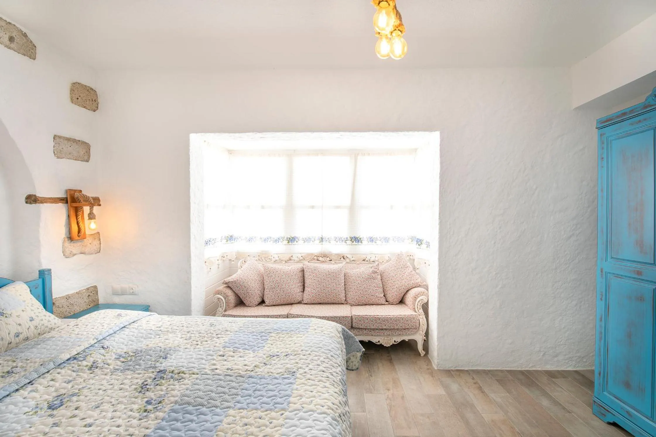 Bed in Monat Otel Alaçatı